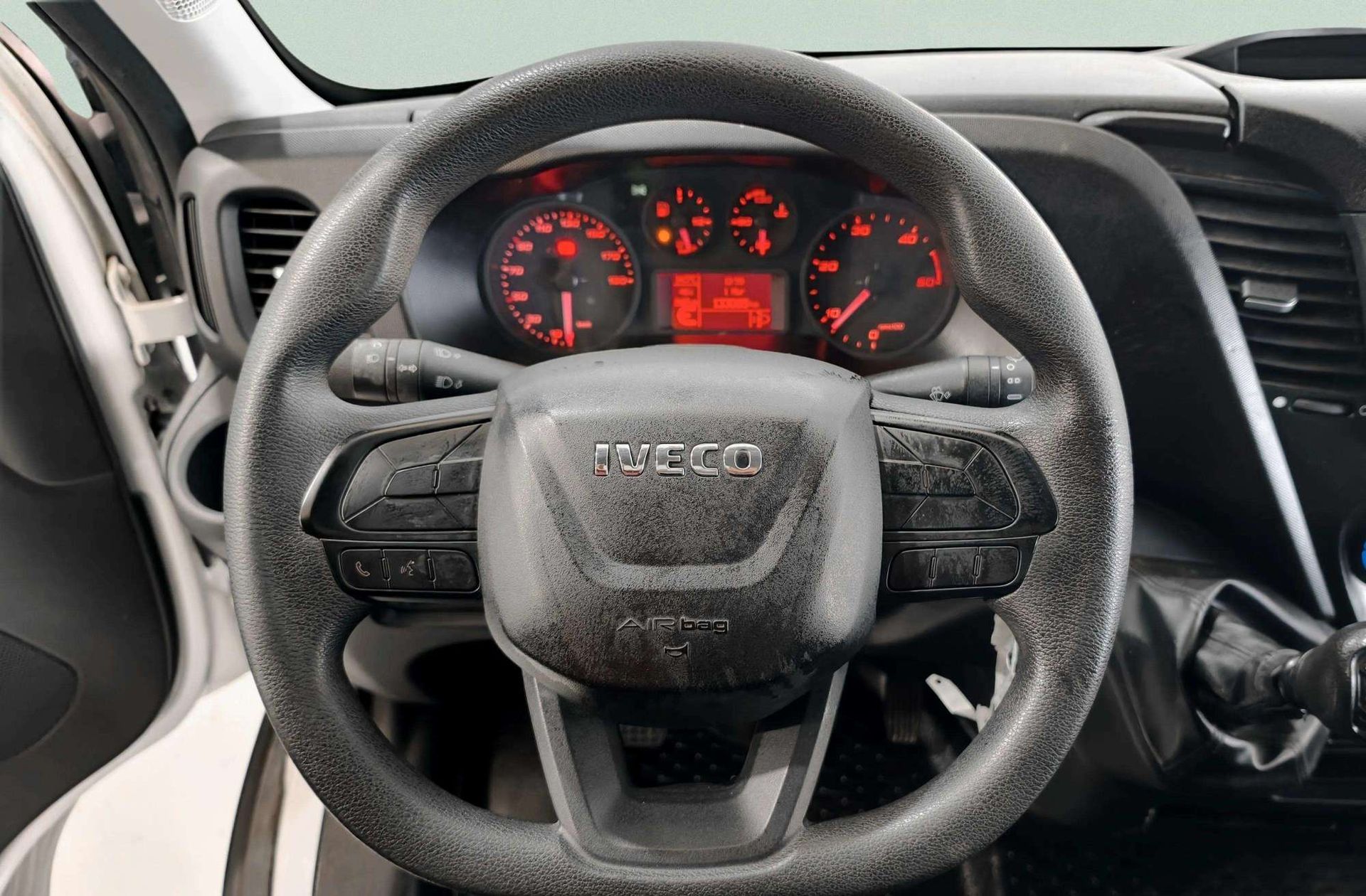Iveco Daily Furgon 35S 16 V 3520L/H2 - foto 21