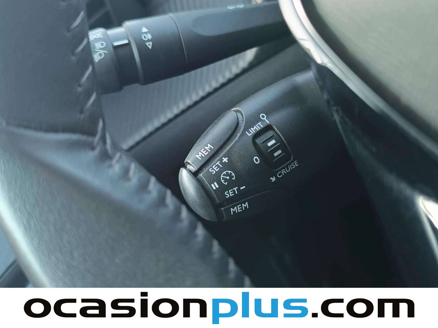 Foto Peugeot 2008 Peugeot 2008 PureTech 100 S&S Allure (100 CV)