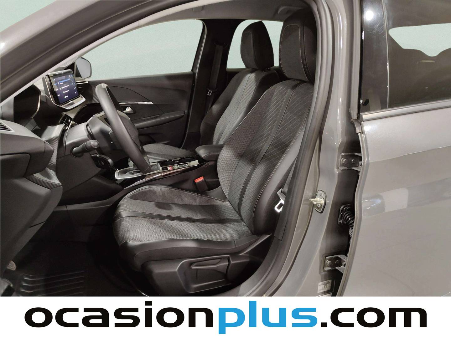 Foto asientos delanteros Peugeot 208 Peugeot 208 PureTech 100 Allure (100 CV)