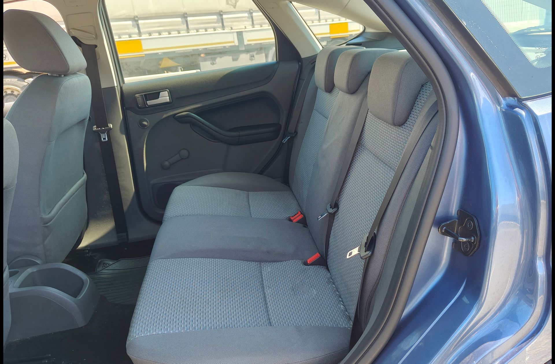 Ford Focus 1.8 TDCi Trend - foto 9