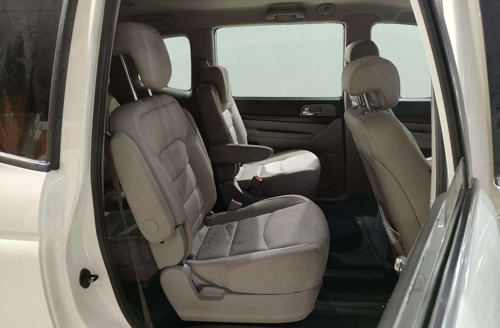 SsangYong Rodius D22T Premium 7 plazas - foto 16
