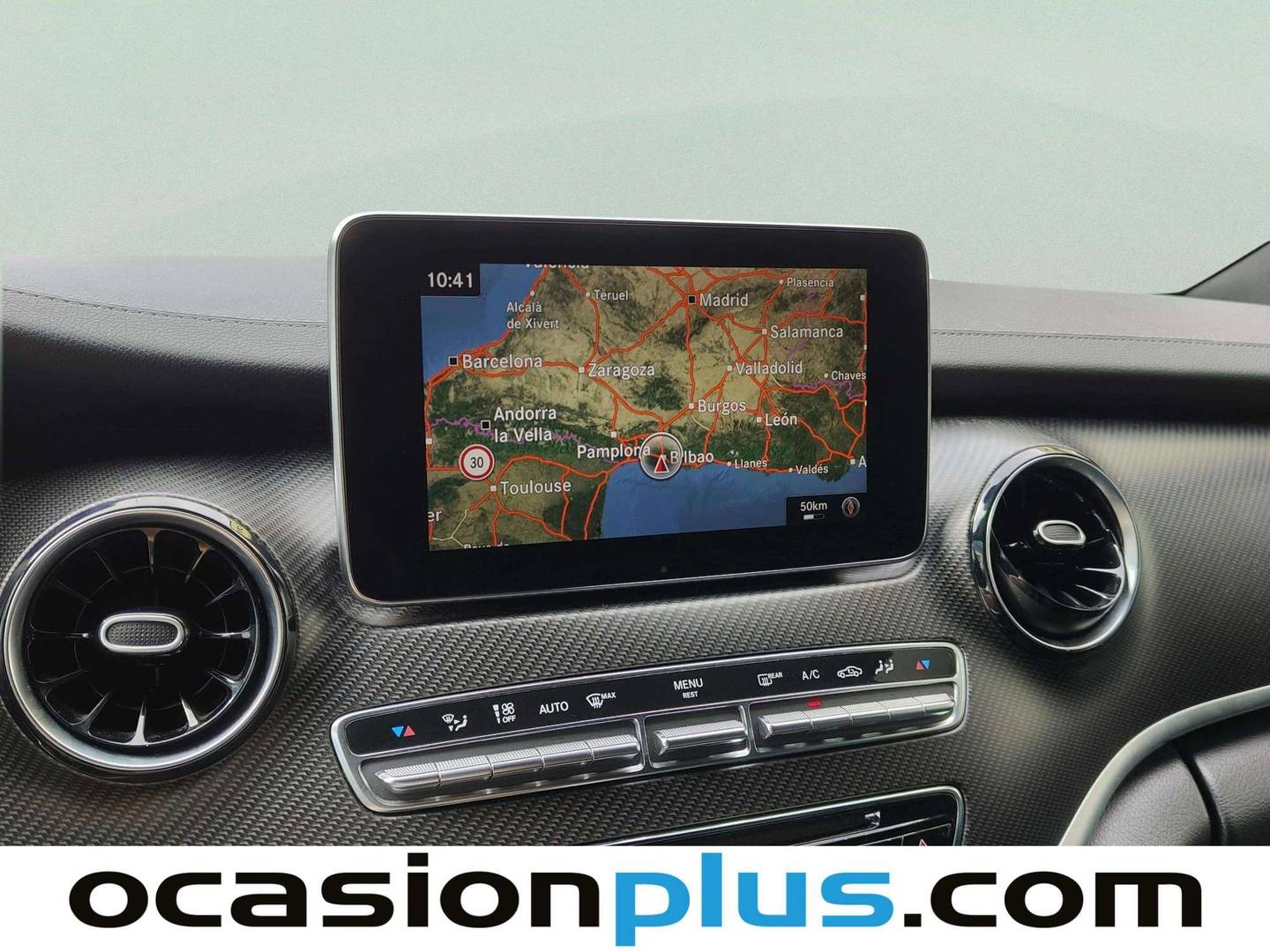 Equipamiento del Mercedes Clase V Mercedes Clase V V 300d Largo Avantgarde (239 CV) 7 Plazas