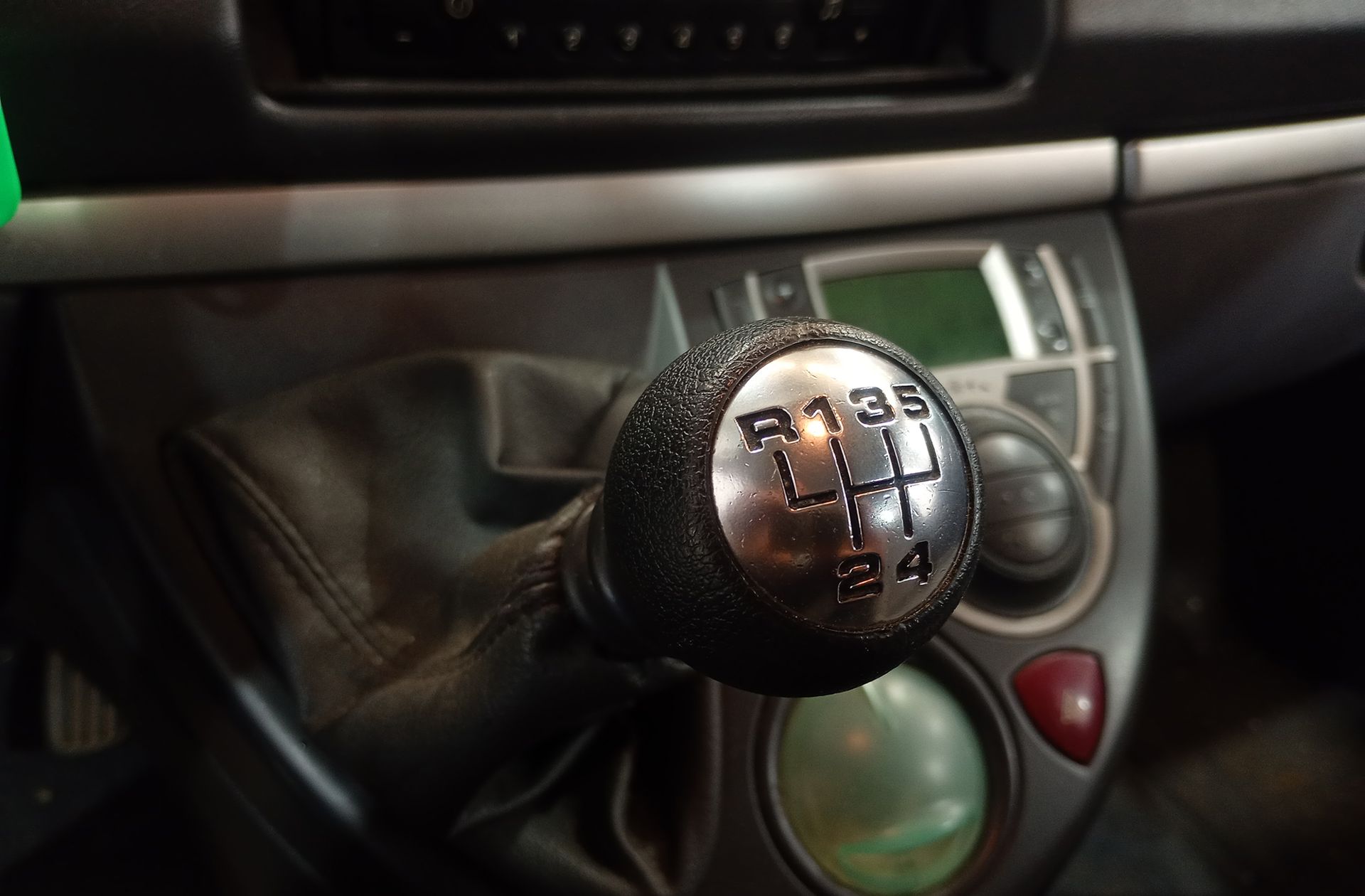 Peugeot 807 2.2 HDi ST - foto 5