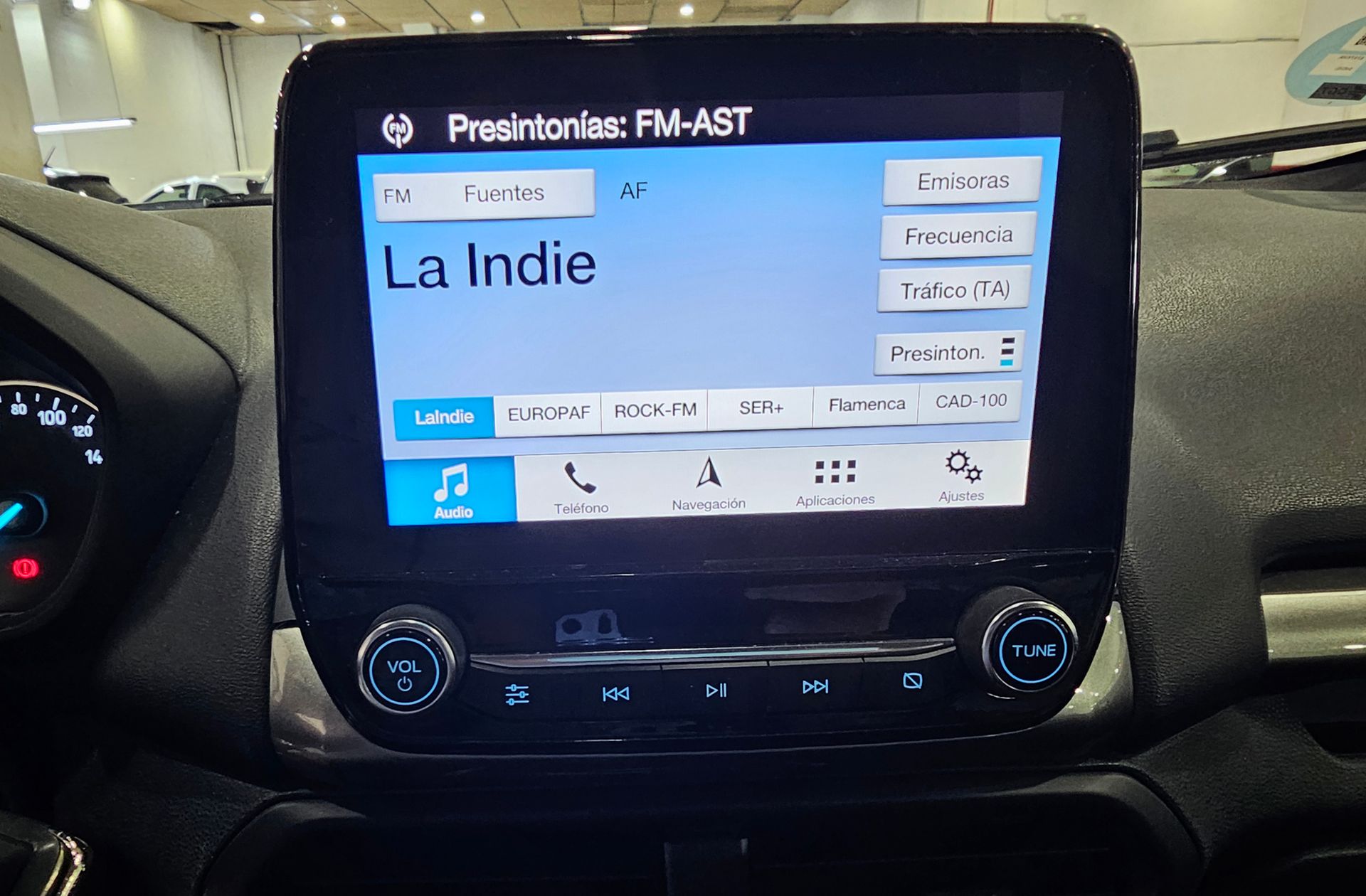 Ford EcoSport 1.5 TDCi Trend+ - foto 32