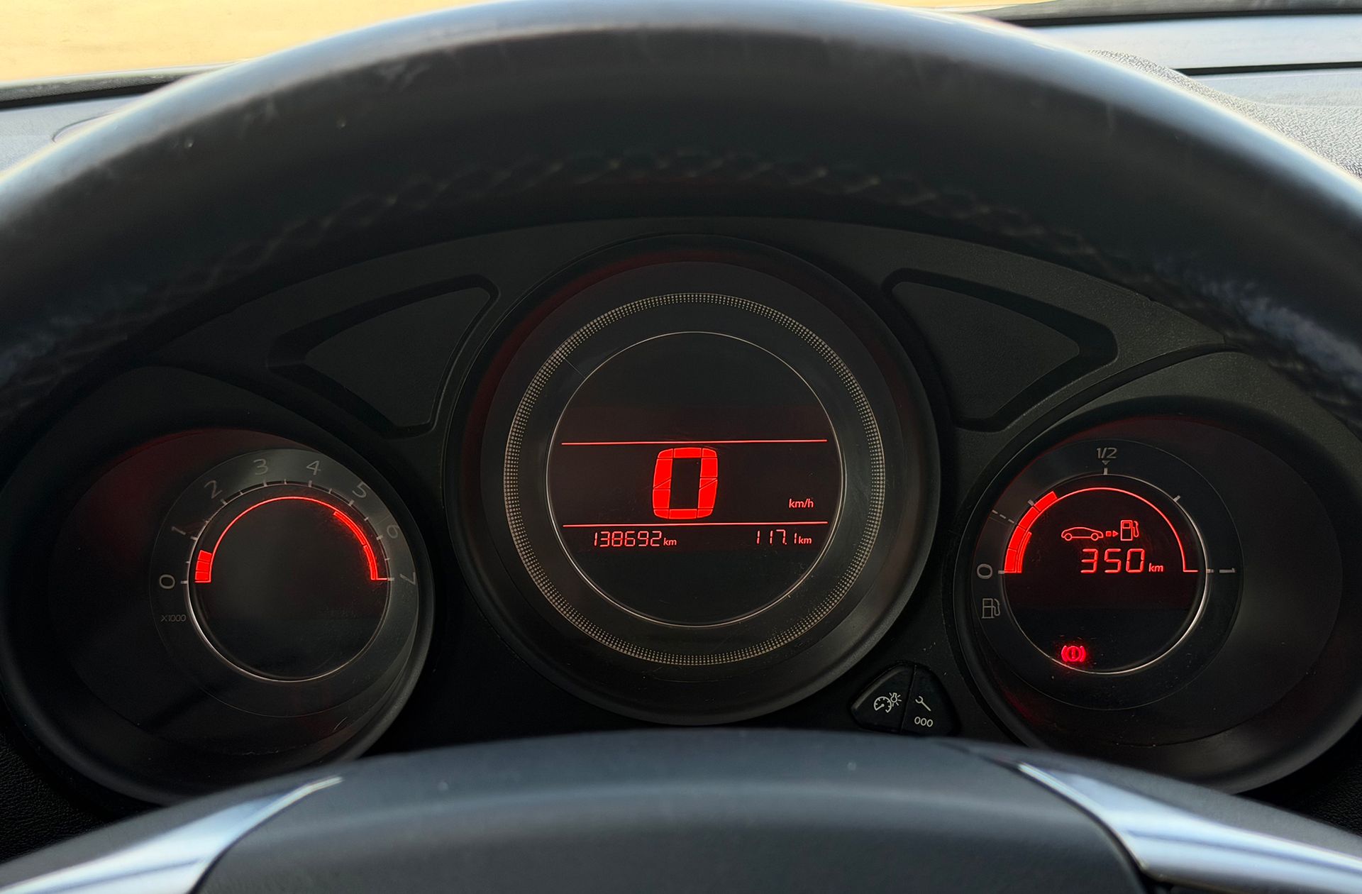 Citroën C4 BlueHDi 100 Live - foto 18