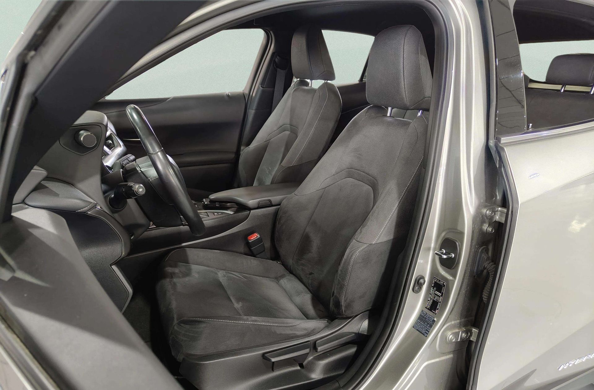Lexus UX 250h Business 2WD - foto 9