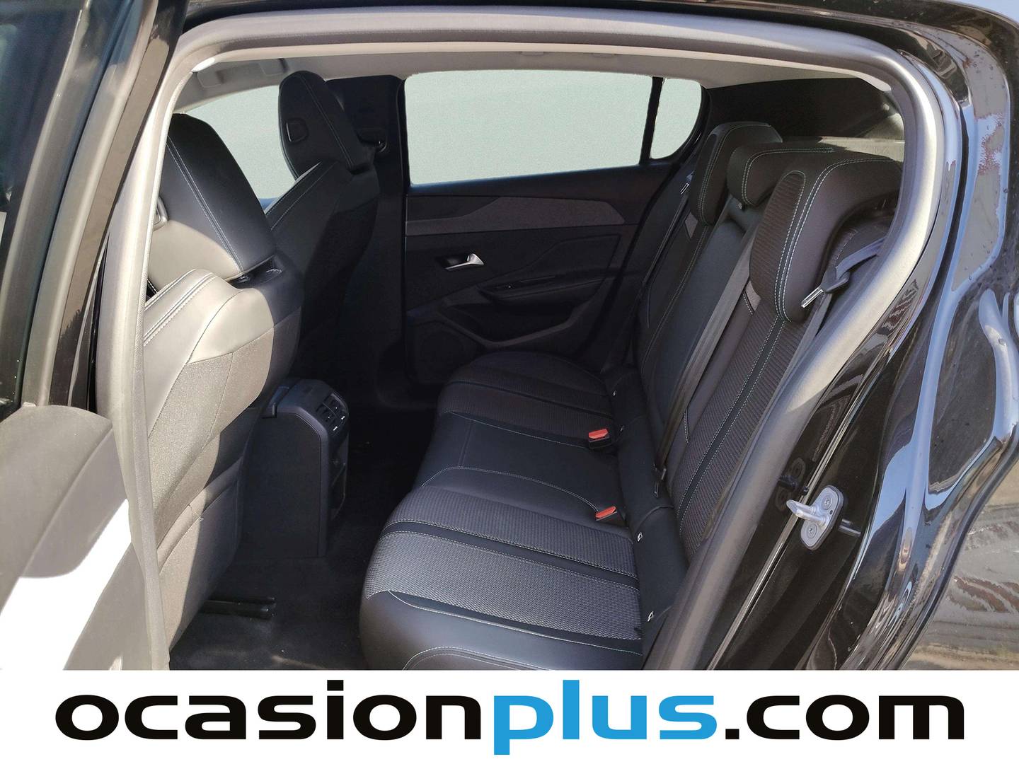 Foto asientos traseros Peugeot 308 Peugeot 308 BlueHDi 130 S&S Allure EAT8 (130 CV)