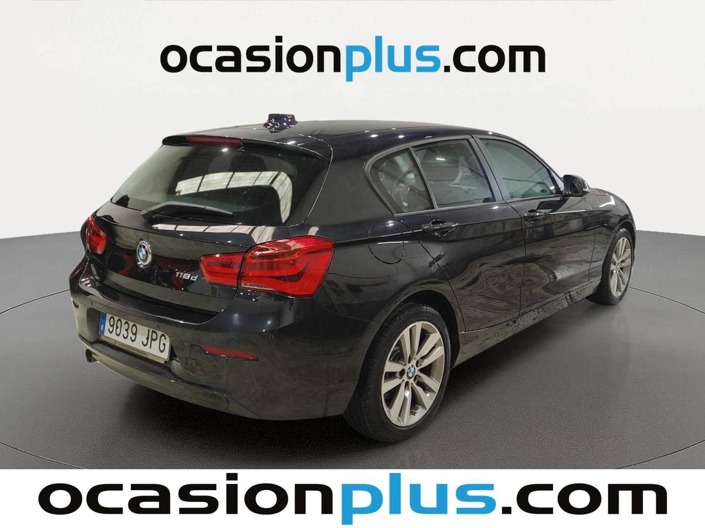 Foto trasera BMW Serie 1 BMW Serie 1 116d (116 CV) derecha