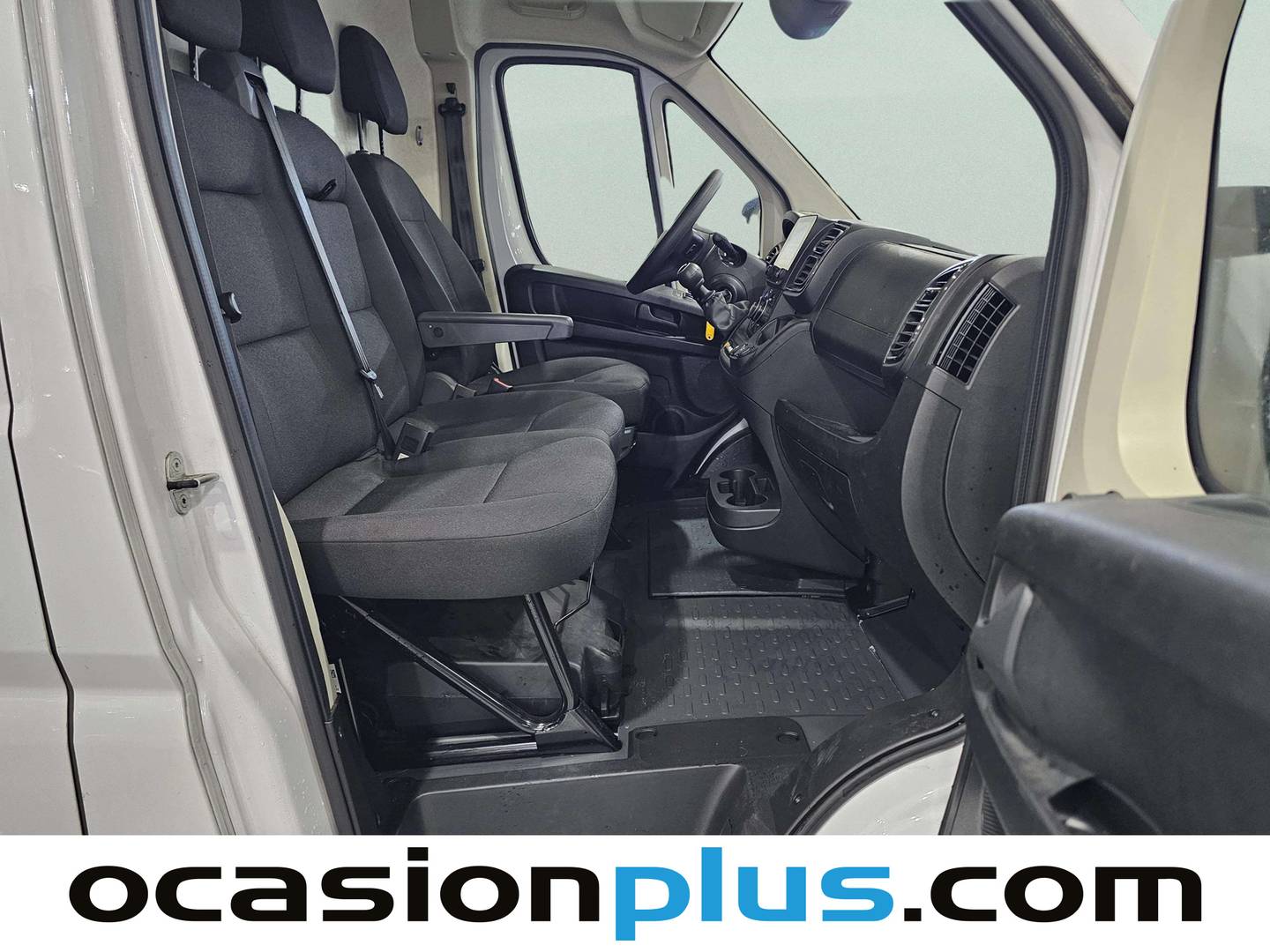 Peugeot Boxer Peugeot Boxer Furgon BlueHDi 140 S&S 335 L2H2 (140 CV) km 0