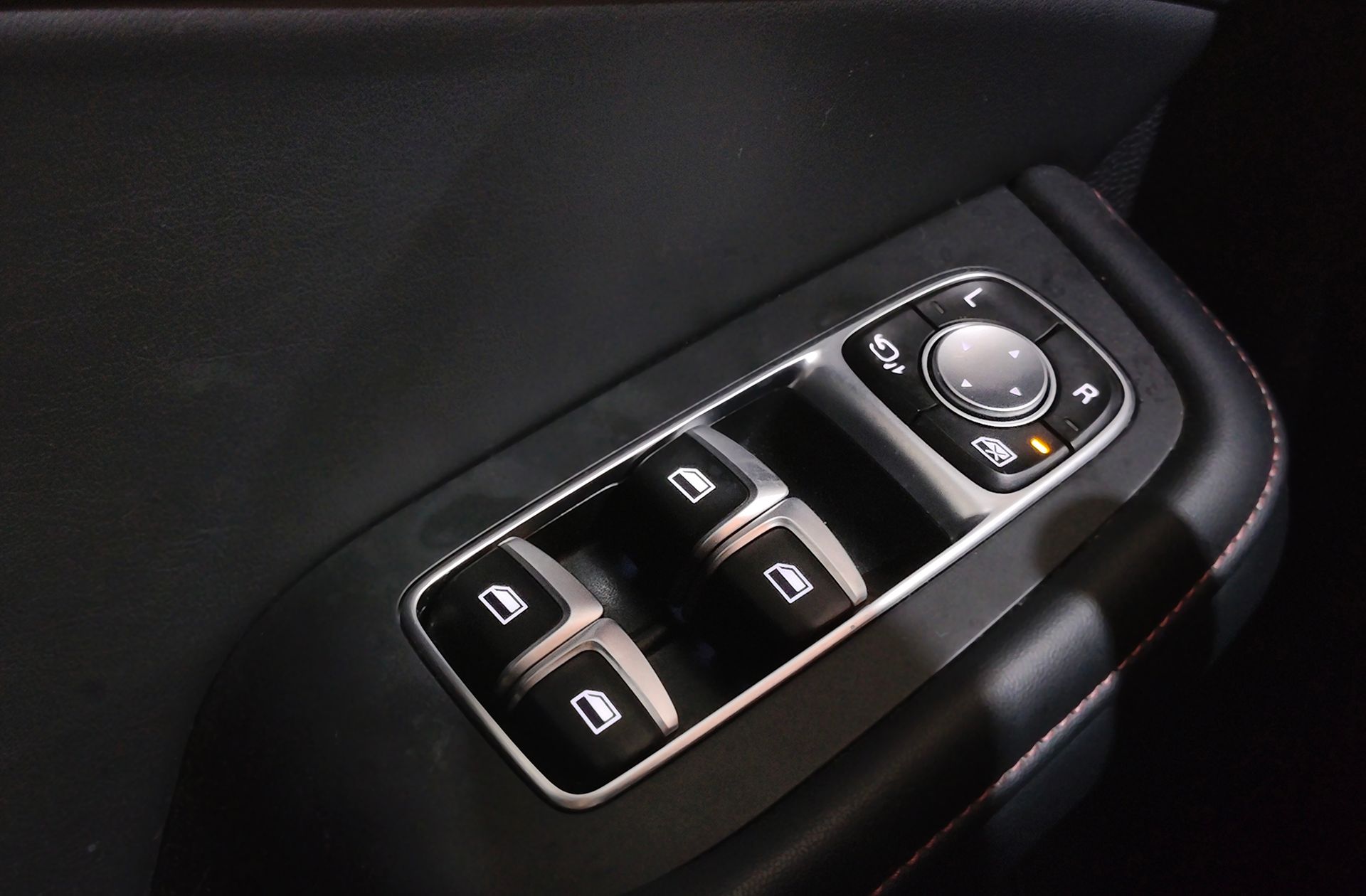 MG HS 1.5 Turbo GDI Comfort - foto 41