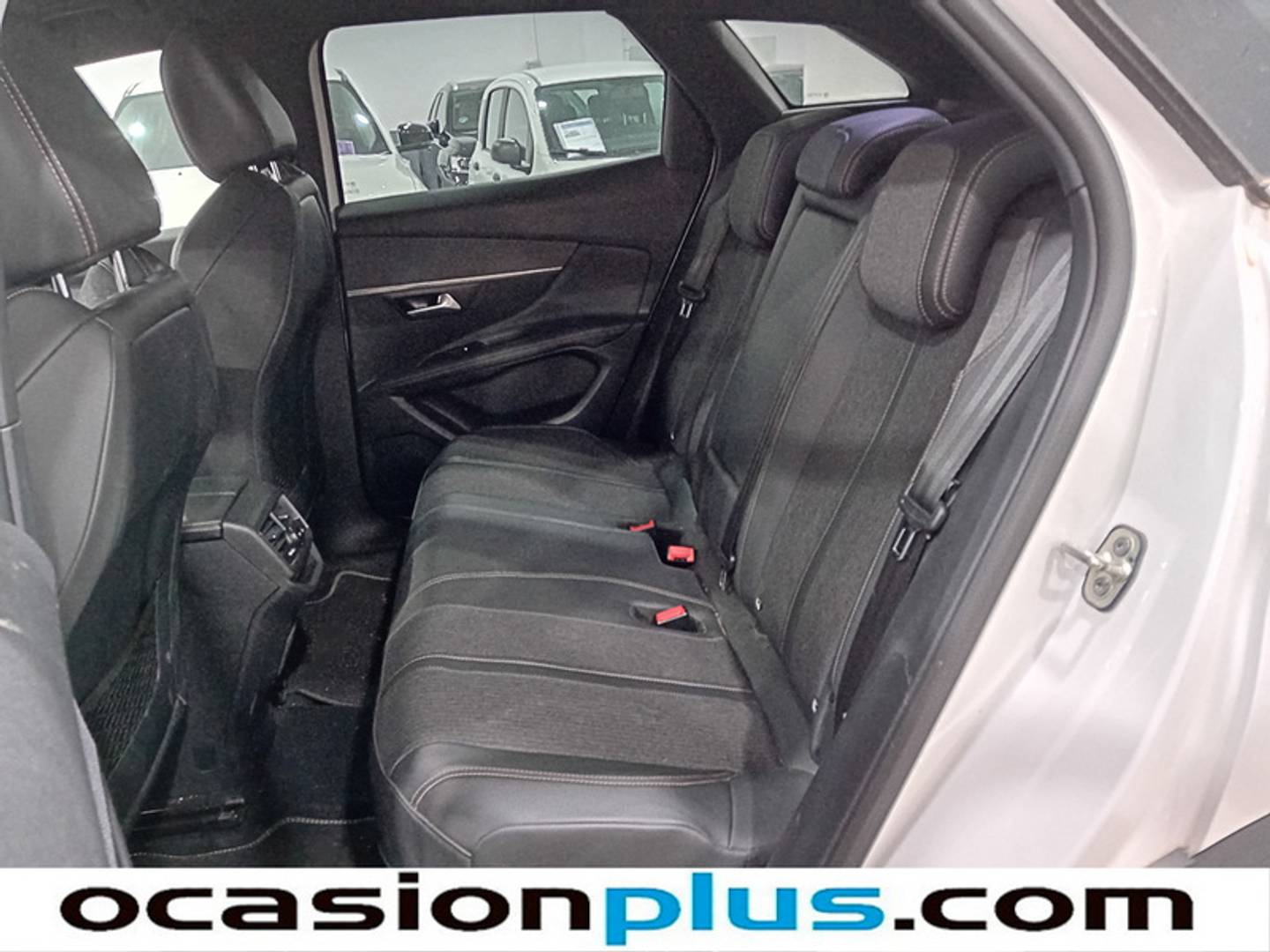 Foto Peugeot 3008 Hybrid Peugeot 3008 Hybrid 225 GT Line e-EAT8 (225 CV)