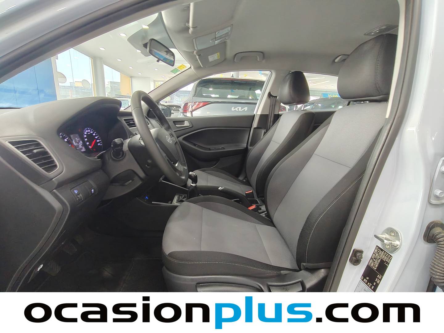 Foto asientos delanteros Hyundai i20 Hyundai i20 1.2 MPI Essence (75 CV)