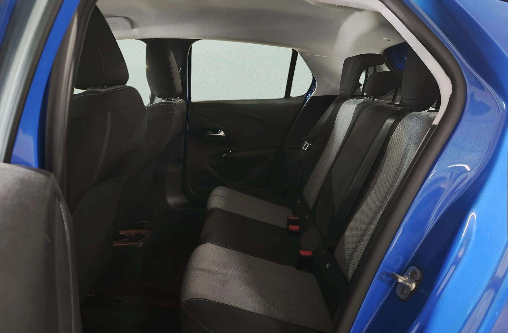 Opel Corsa 1.2 XEL Edition - foto 10