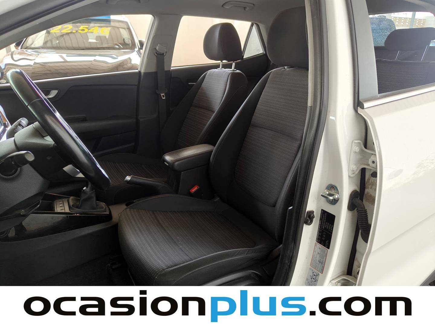 Foto asientos delanteros KIA Stonic KIA Stonic 1.0 T-GDi Drive (100 CV)