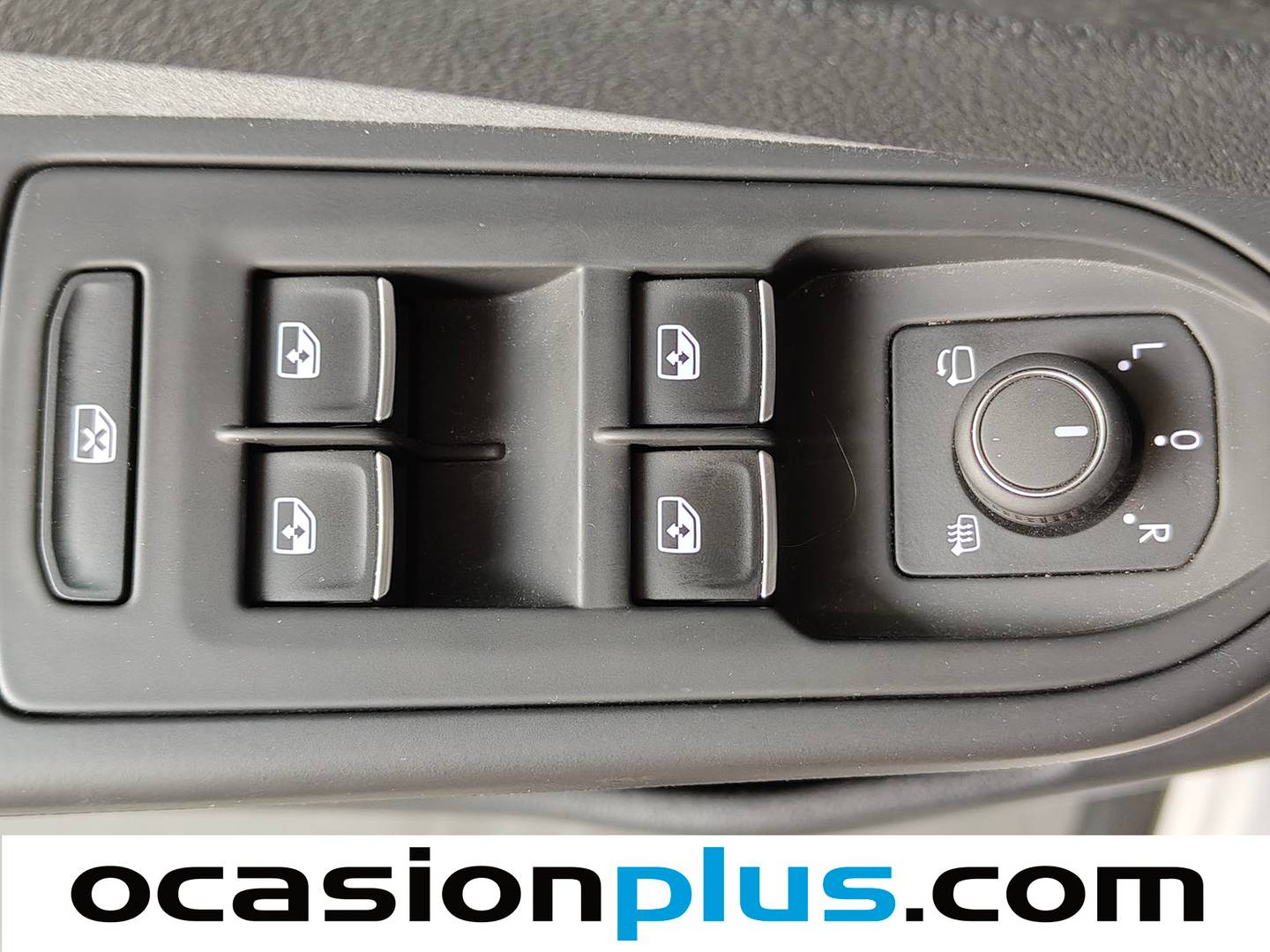 Volkswagen Golf Volkswagen Golf R-Line 1.5 eTSI (150 CV) DSG de ocasión