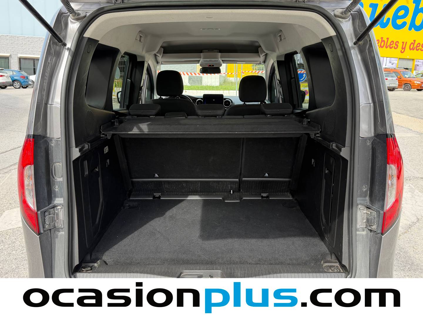 Fotos maletero Mercedes Citan Mercedes Citan Combi 110 CDI Tourer Base (95 CV)