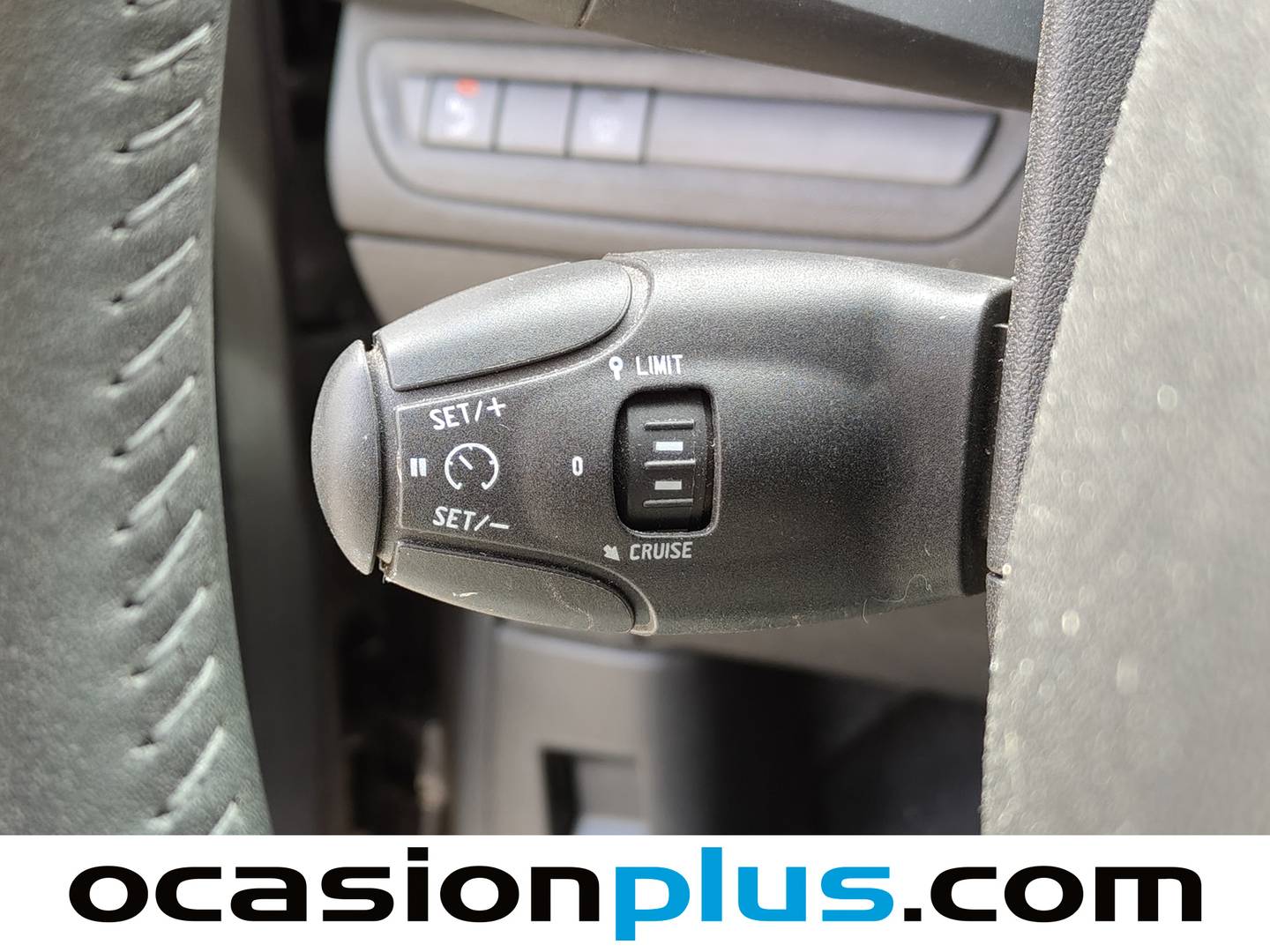 Peugeot 208 Peugeot 208 PureTech Signature (82 CV) de segunda mano