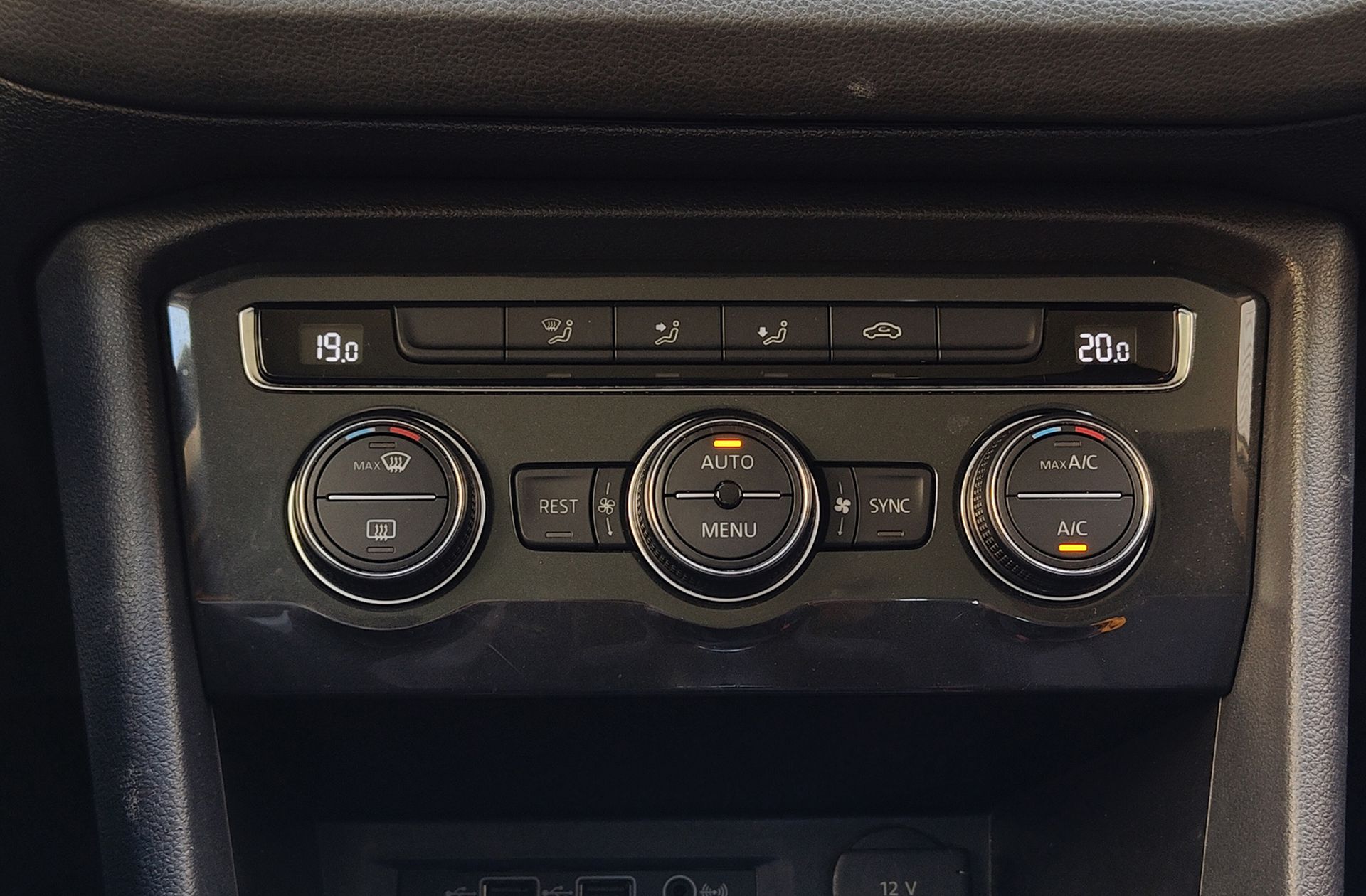Volkswagen Tiguan Advance 1.5 TSI - foto 30