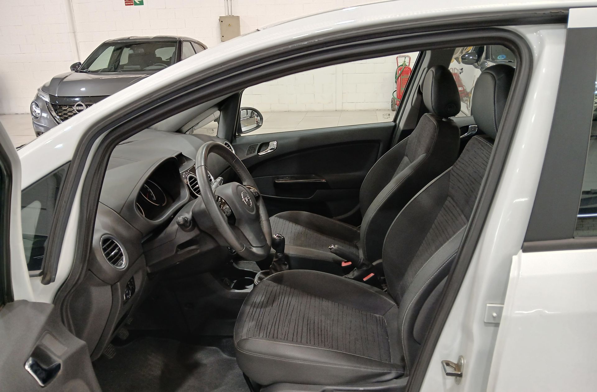 Opel Corsa 1.4 Selective - foto 10