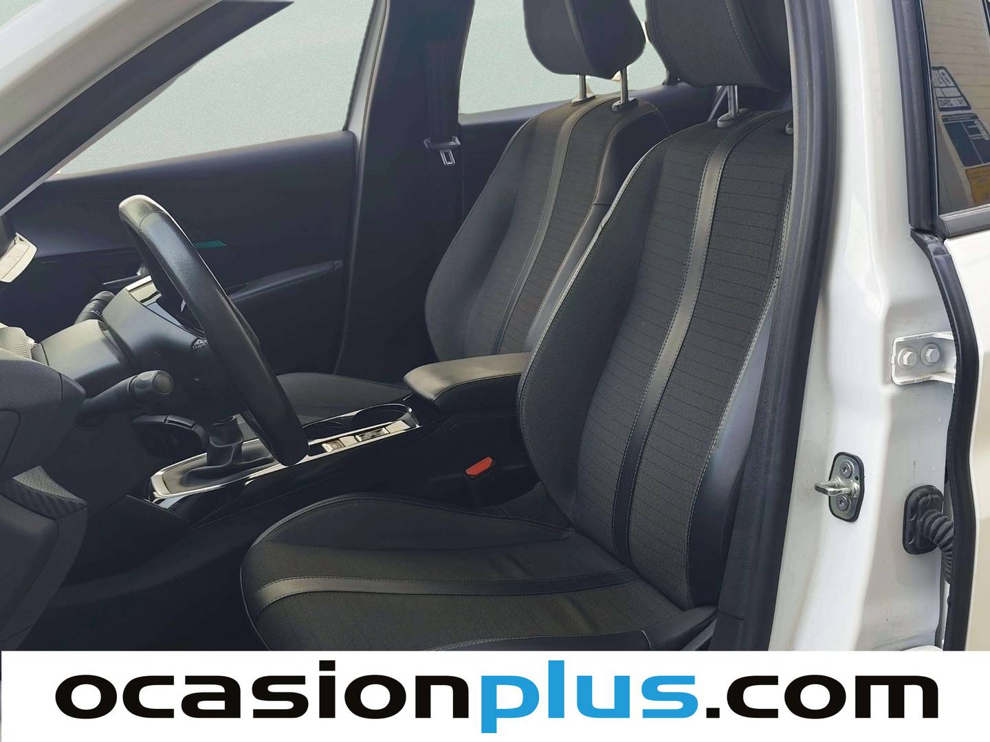 Foto asientos delanteros Peugeot 208 Peugeot 208 PureTech 100 Allure (100 CV)