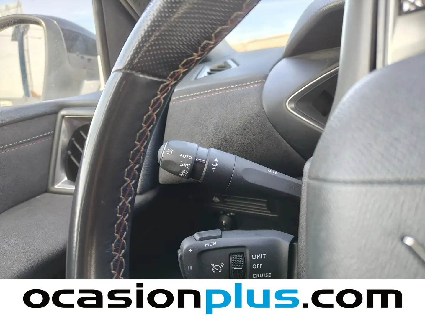 Foto DS DS 3 Crossback DS DS3 Crossback Performance Line BlueHDi (110 CV)