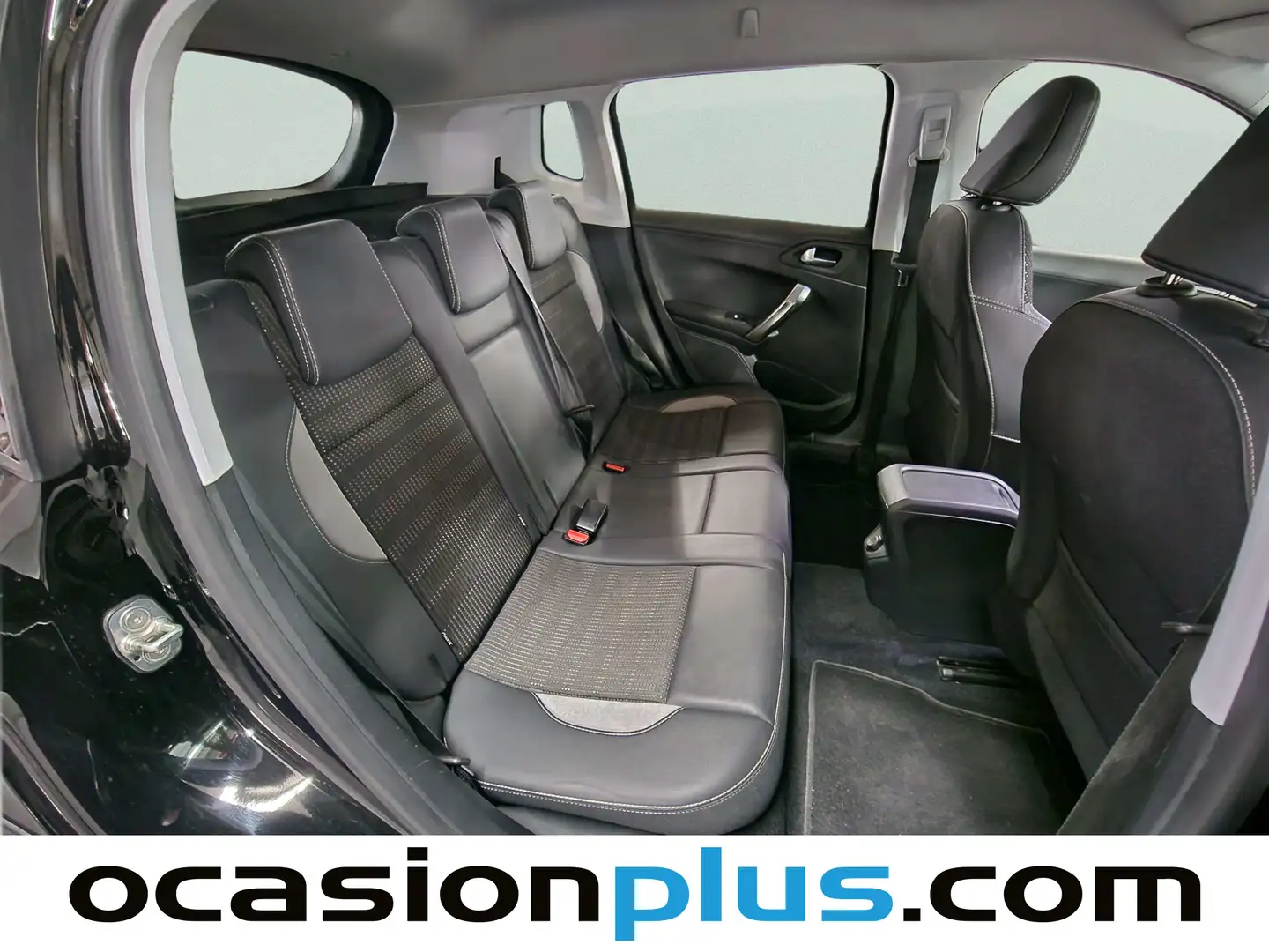 Foto Peugeot 2008 Peugeot 2008 PureTech 130 S&S Allure (130 CV)