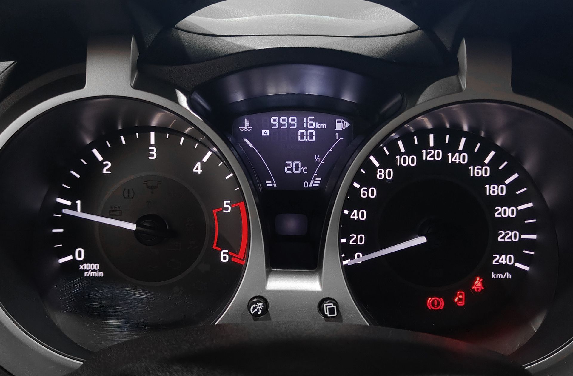 Nissan Juke dCi 110 N-Connecta - foto 23