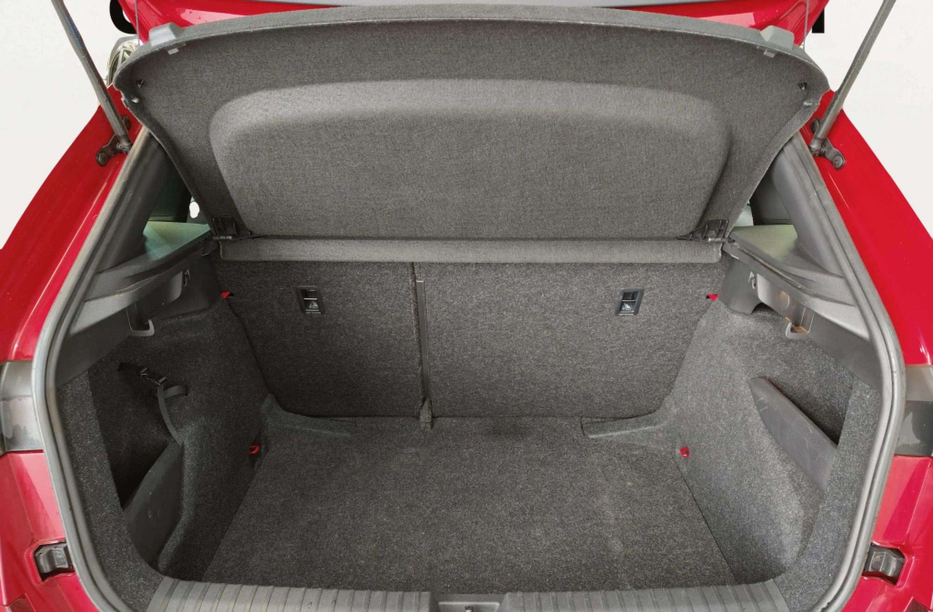Škoda Kamiq 1.0 TSI Scout - foto 21