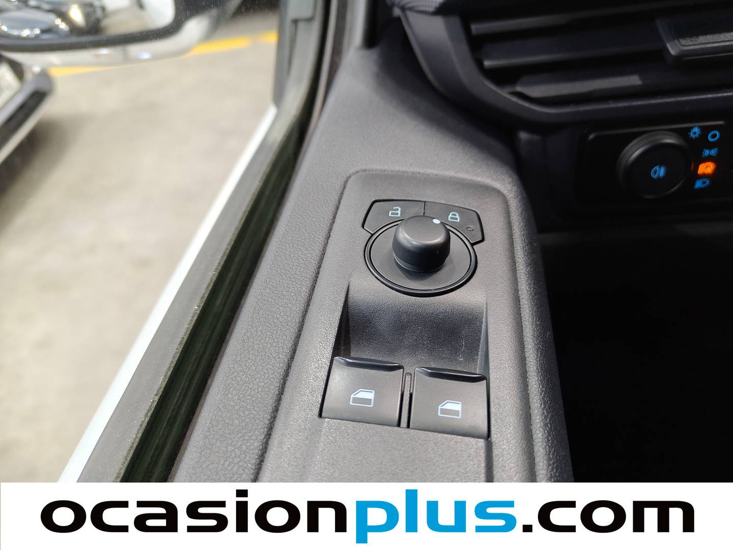 Ford Transit Custom Ford Transit Custom Kombi 2.0 EcoBlue 320 L1 Trend (136 CV) 9 Plazas manual