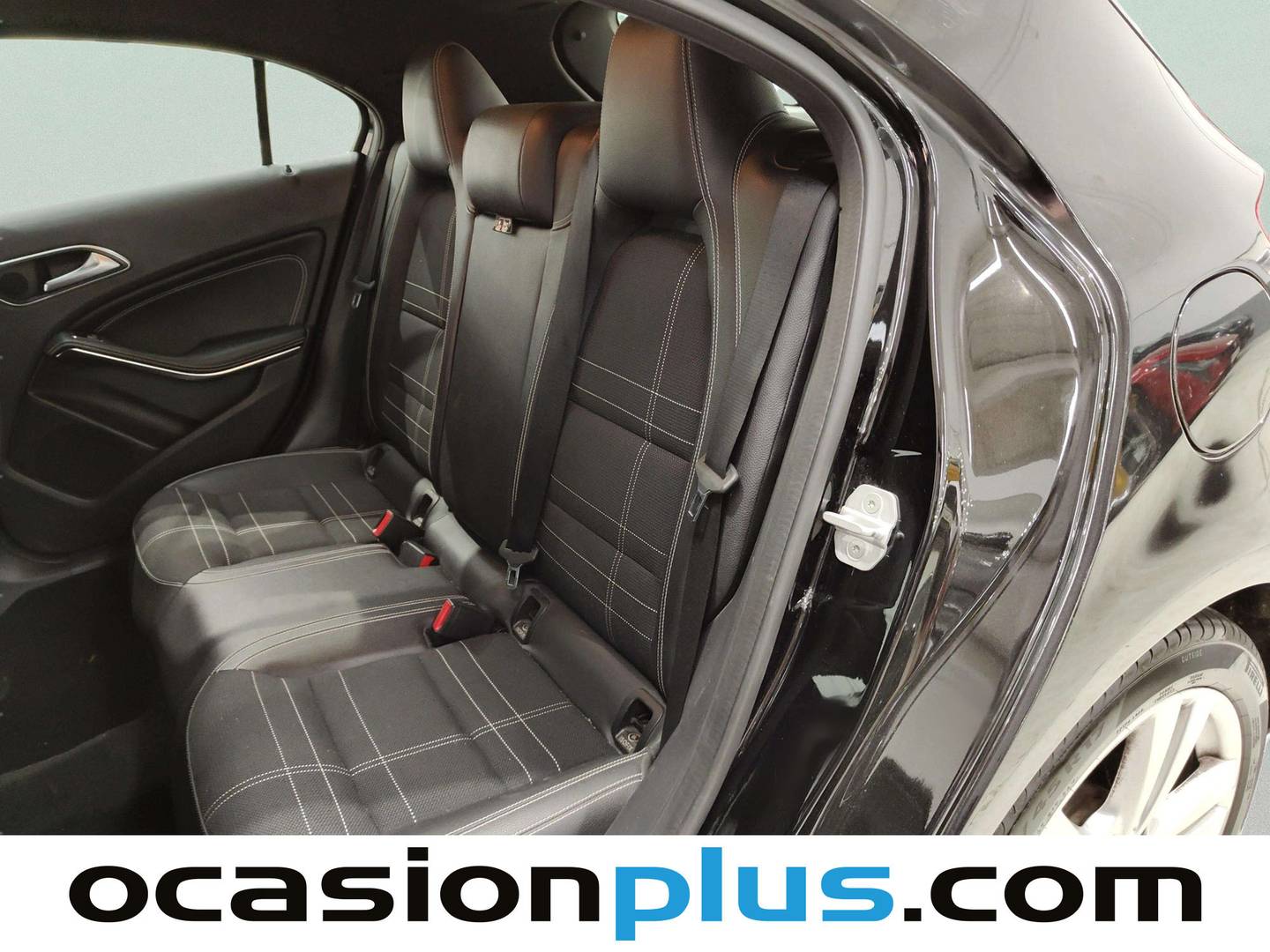 Foto asientos traseros Mercedes Clase A Mercedes-Benz Clase A 180 Urban (122 CV)