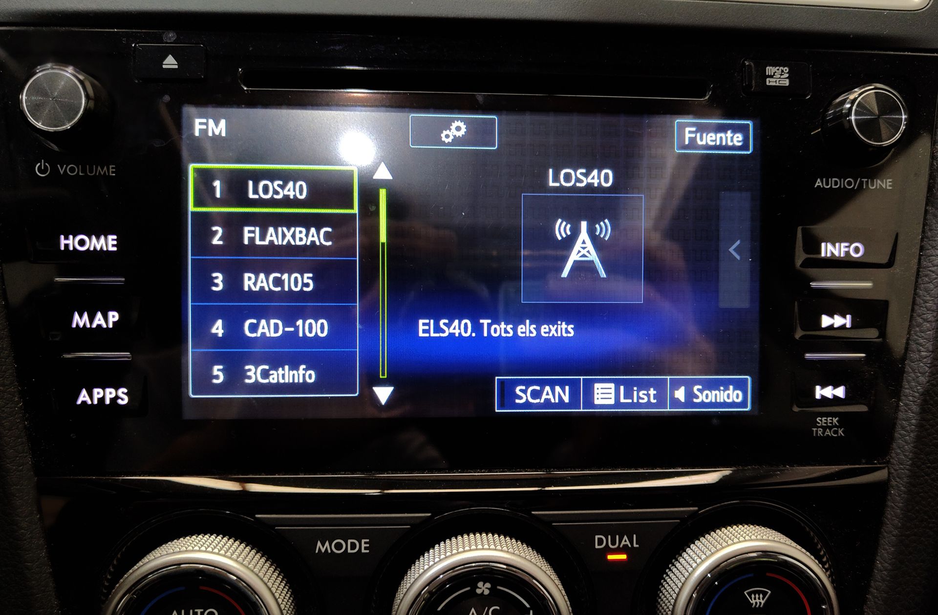 Subaru Forester 2.0 TD Executive Plus Lineartronic - foto 44