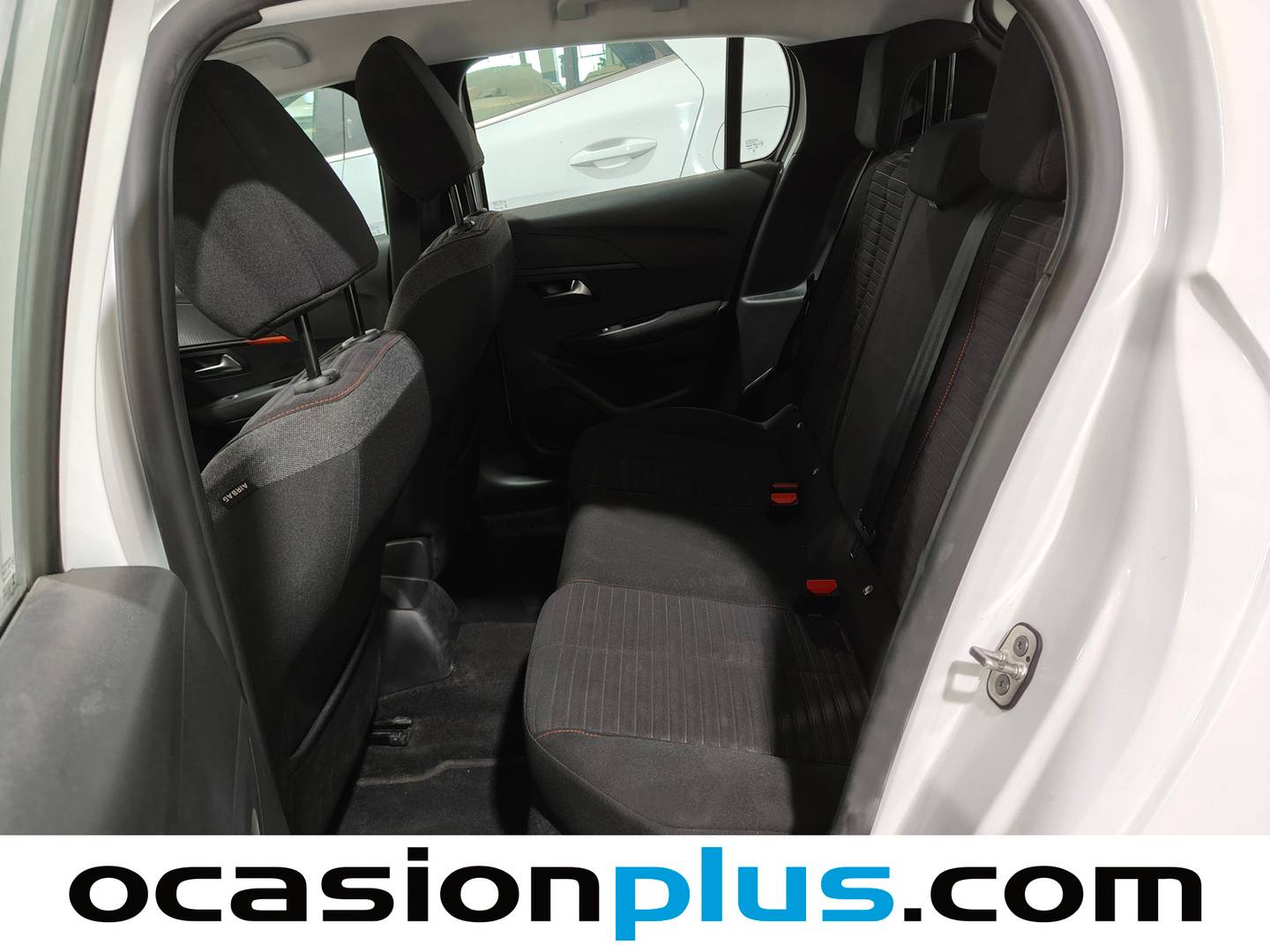 Foto asientos delanteros Peugeot 208 Peugeot 208 BlueHDi 100 Active Pack (100 CV)