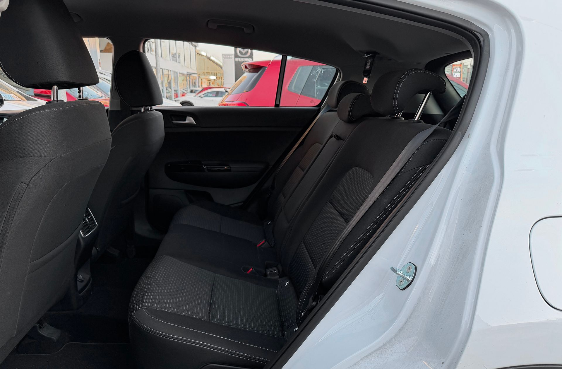 Kia Sportage 1.6 MHEV Drive 4x2 - foto 12
