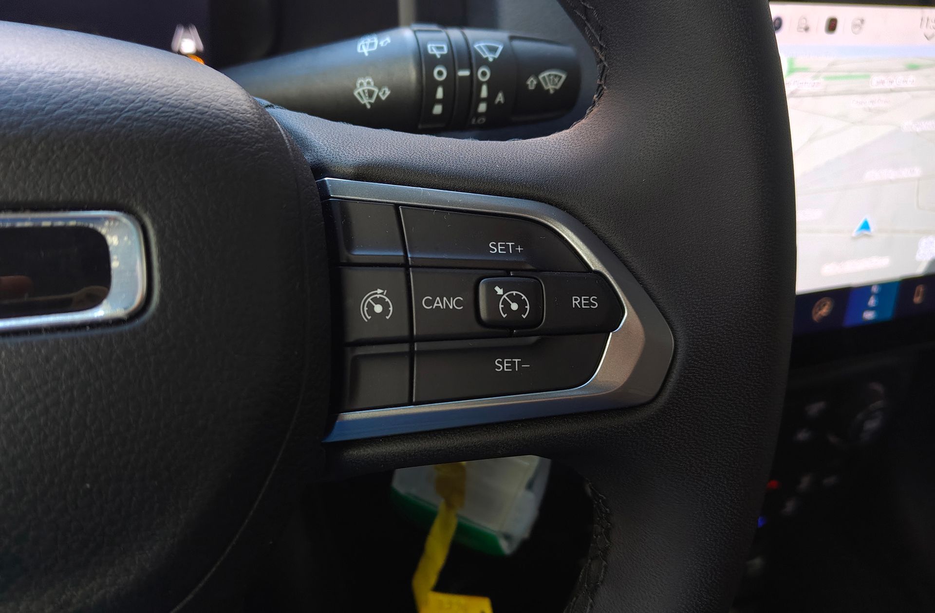 Jeep Renegade eHybrid 1.5 Limited ATX - foto 28