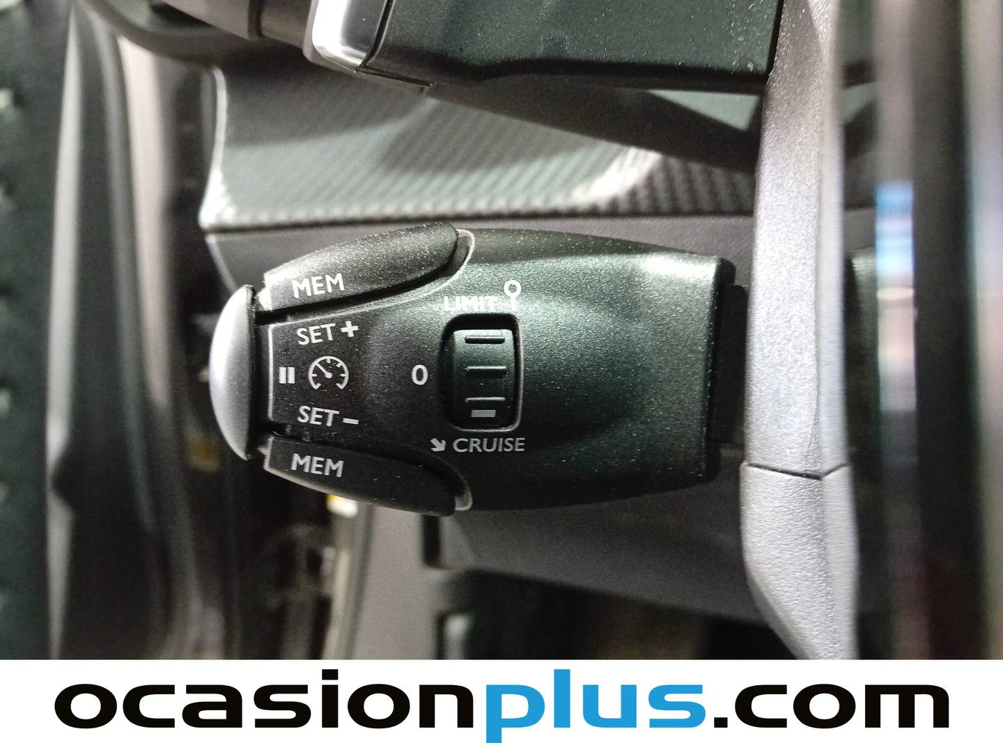 Acabados Peugeot 2008 Peugeot 2008 PureTech 130 S&S Allure Pack EAT8 (130 CV)