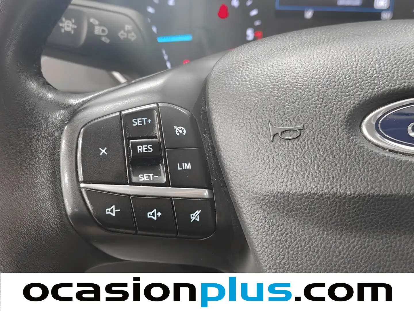 Foto Ford Kuga Ford Kuga 1.5 EcoBlue Trend (120 CV)