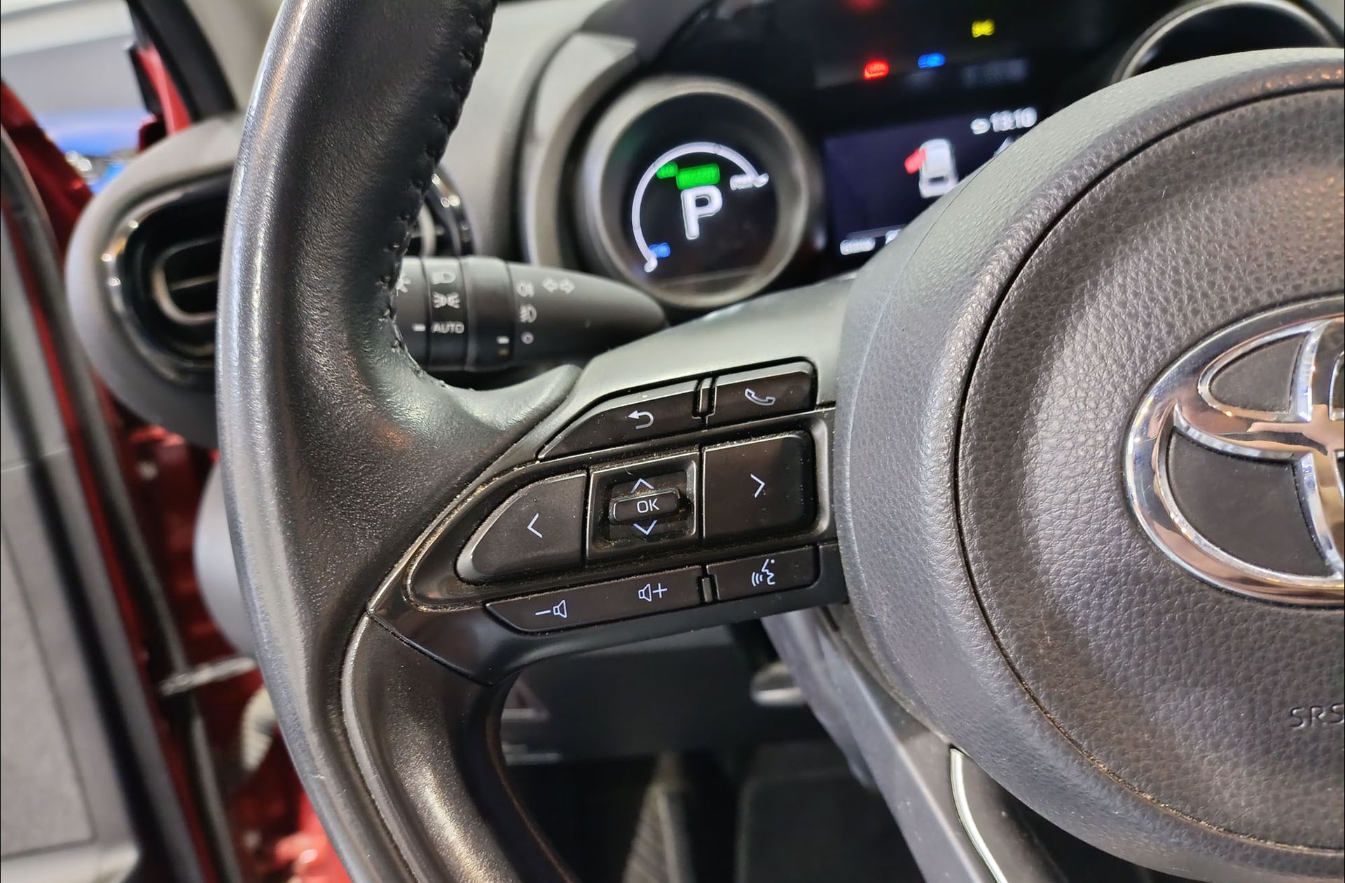 Toyota Yaris Cross 120H Business Plus - foto 23