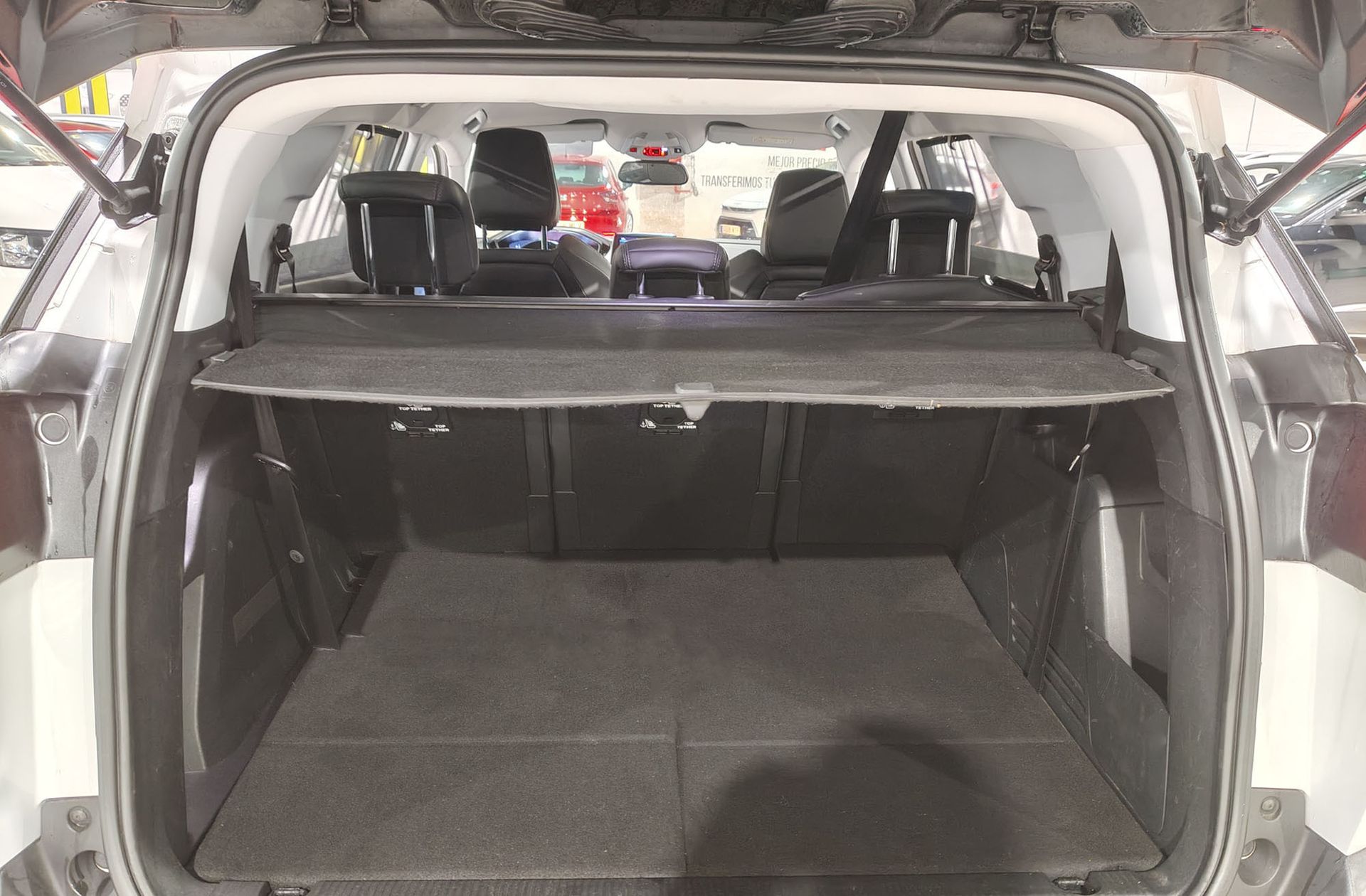 Peugeot 5008 PureTech 130 Allure 7 plazas - foto 17