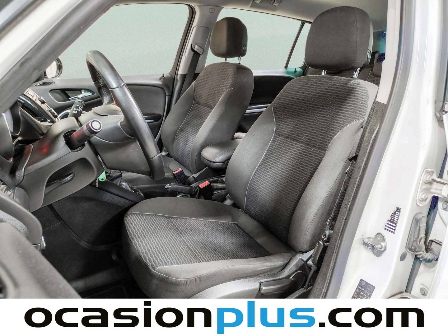 Foto asientos delanteros Opel Zafira Tourer Opel Zafira Tourer 1.6 CDTi S&S Expression 7 Plazas (120 CV)
