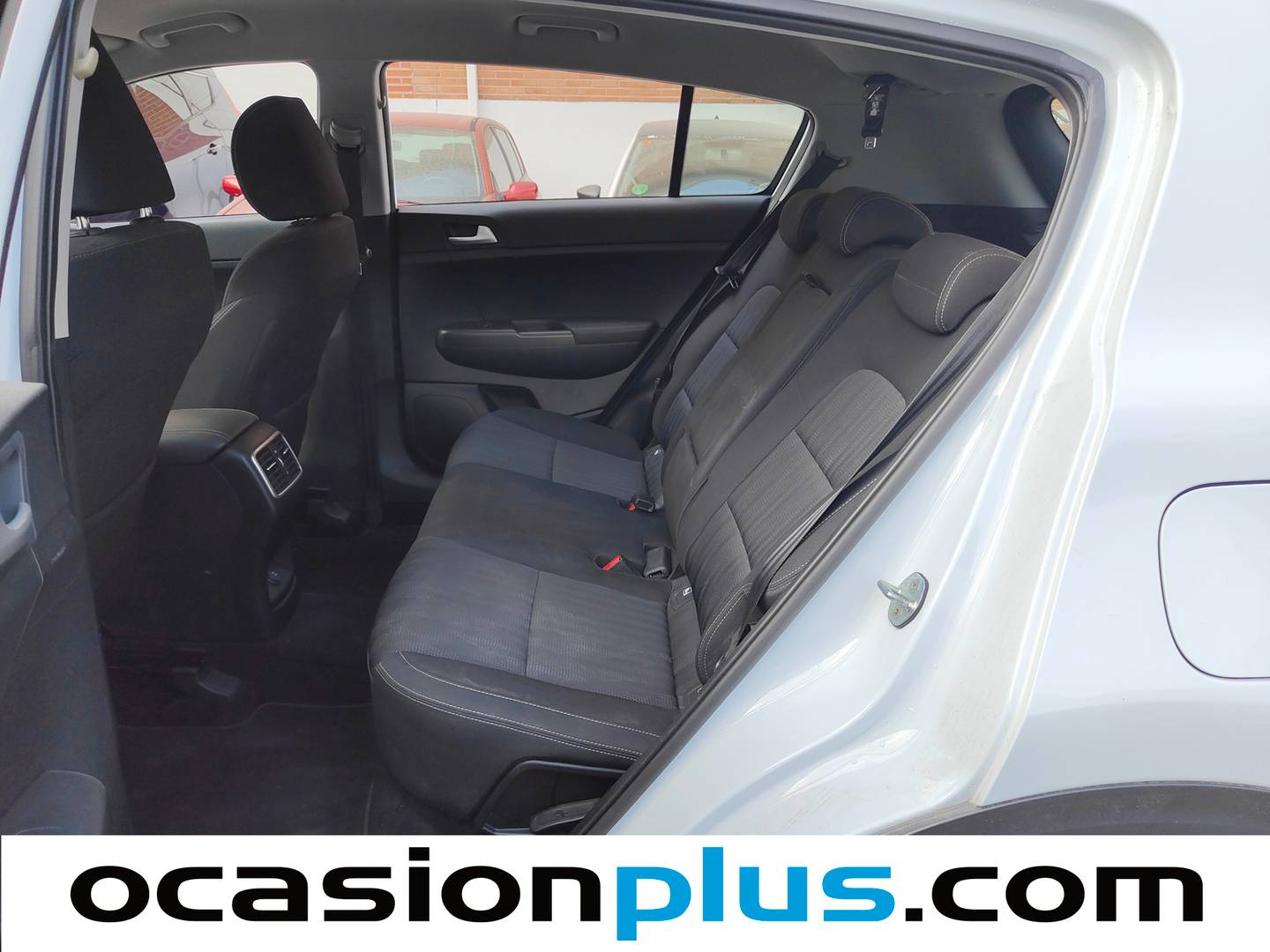 Foto asientos traseros KIA Sportage KIA Sportage 1.6 MHEV Concept 4x2 (136 CV)
