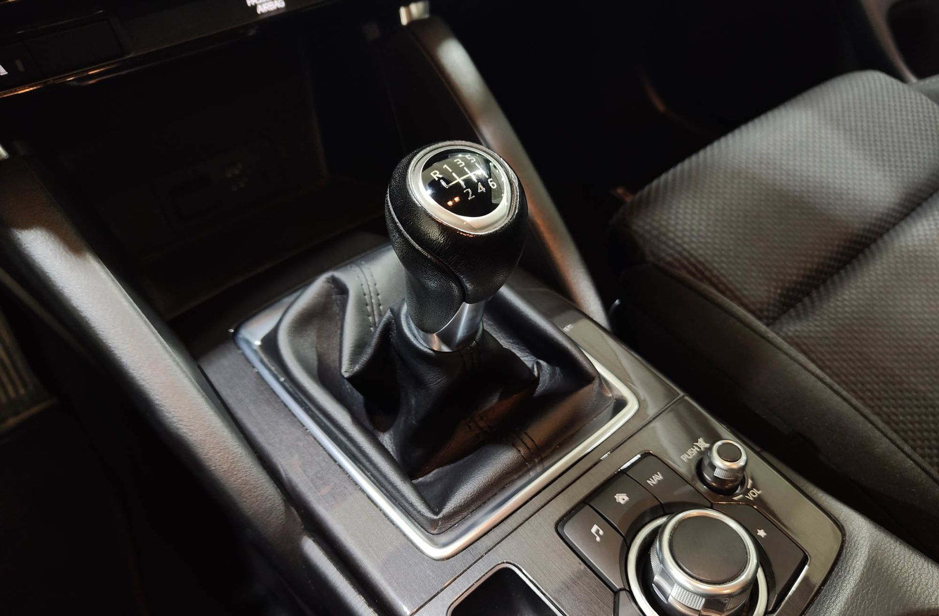 Mazda CX-5 2.2 DE Style+ 2WD - foto 5