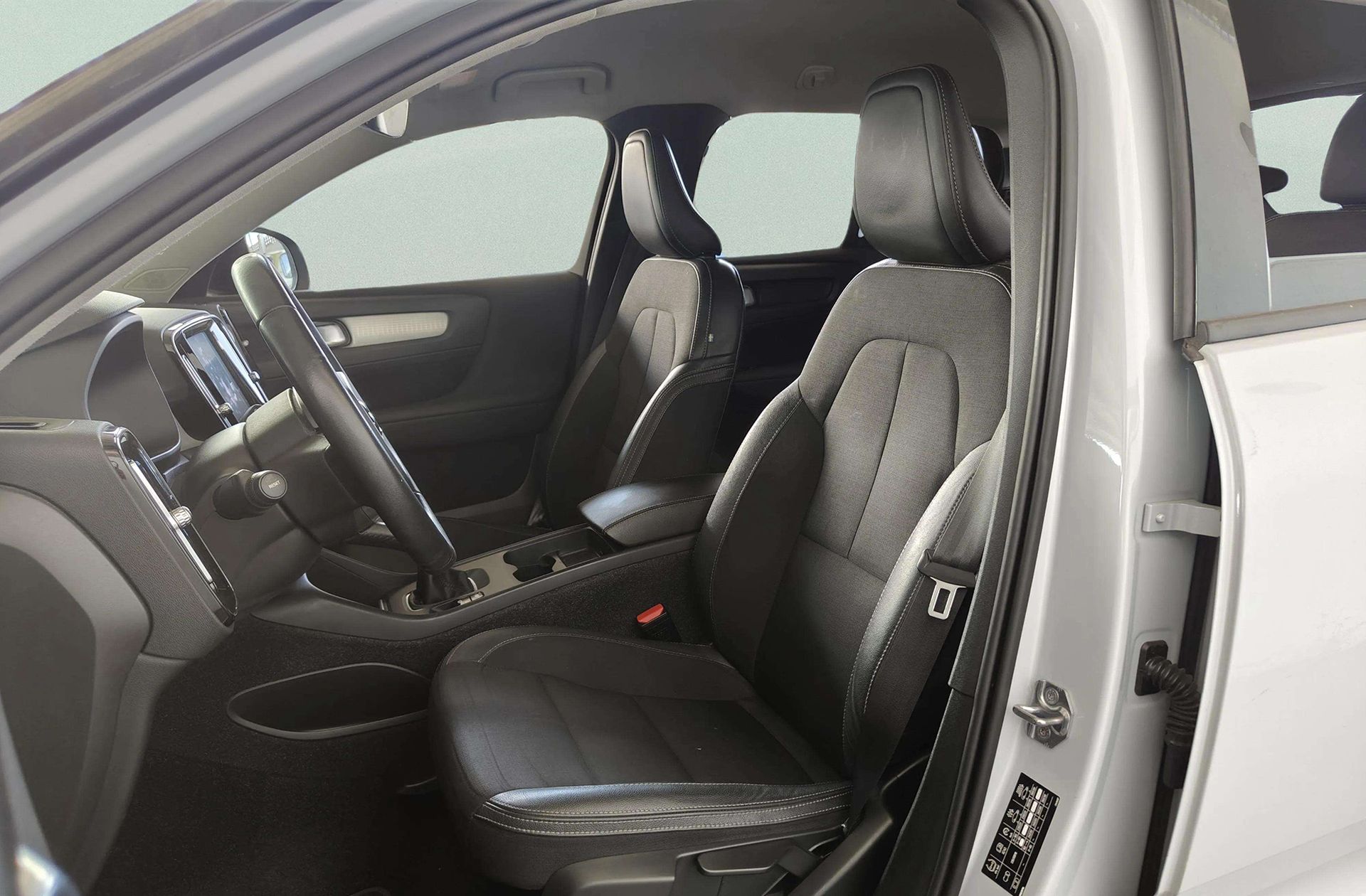 Volvo XC40 D3 Business Plus - foto 11