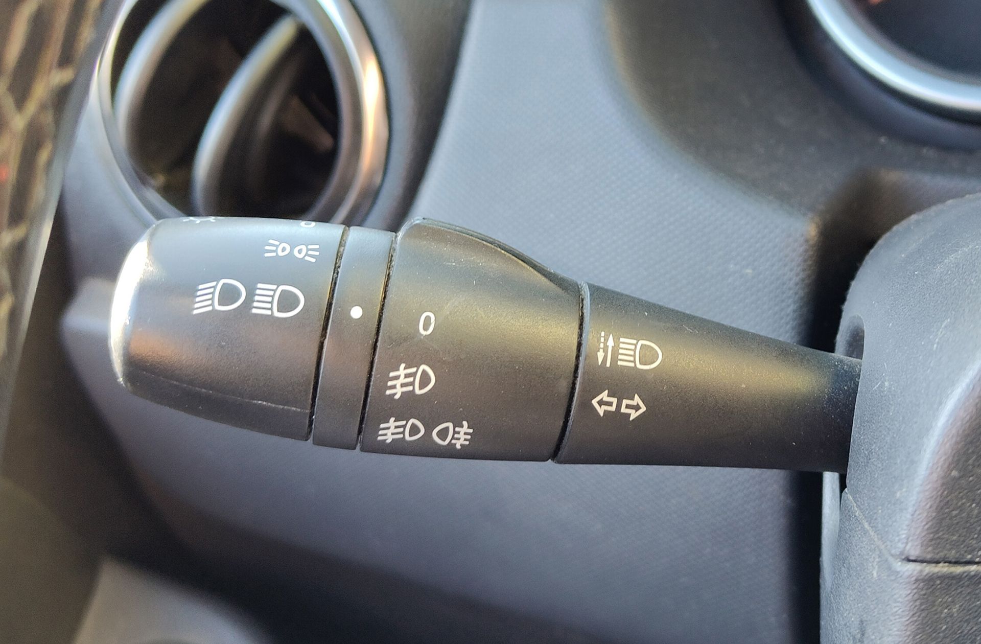 Dacia Duster dCi 110 SL Blackshadow 4x2 - foto 23