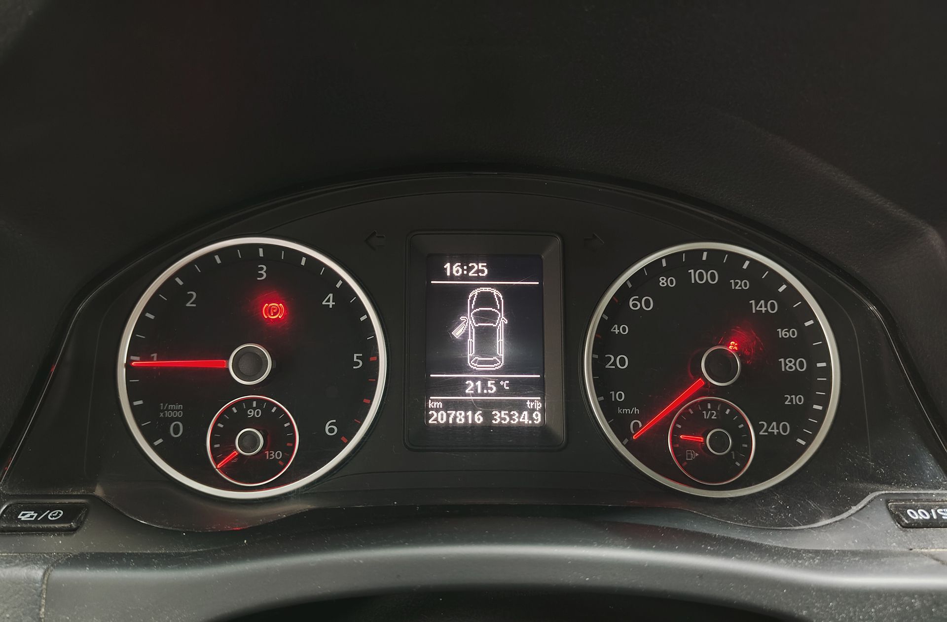 Volkswagen Tiguan T1 2.0 TDI 4x2 - foto 20