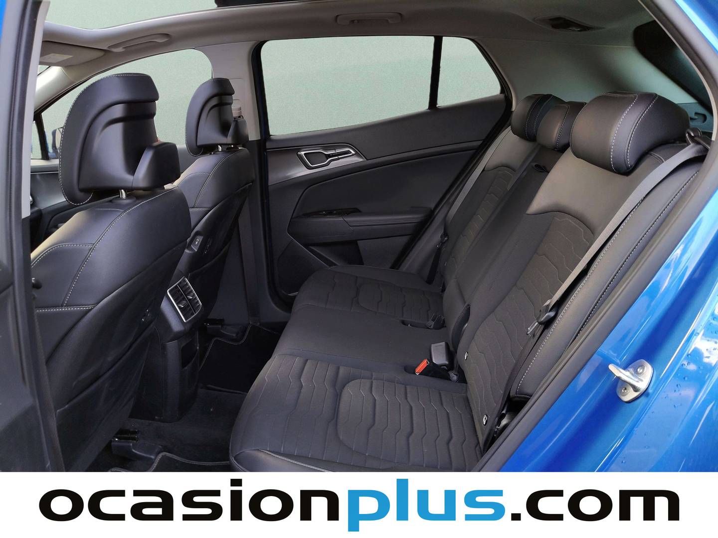 Foto asientos traseros KIA Sportage KIA Sportage 1.6 T-GDi MHEV Tech 4x2 (150 CV)
