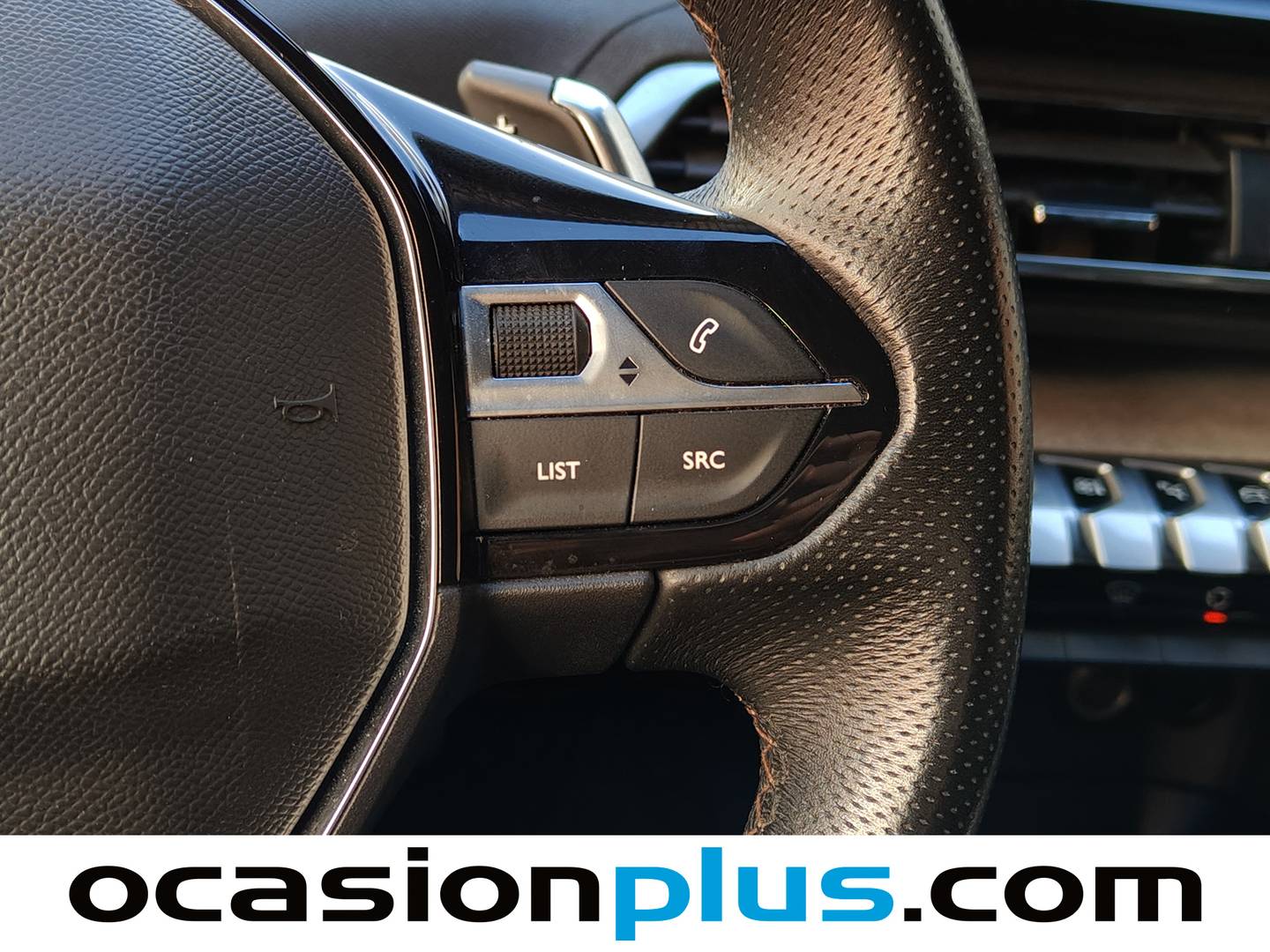 Foto Peugeot 3008 Peugeot 3008 PureTech 130 S&S GT EAT8 (130 CV)