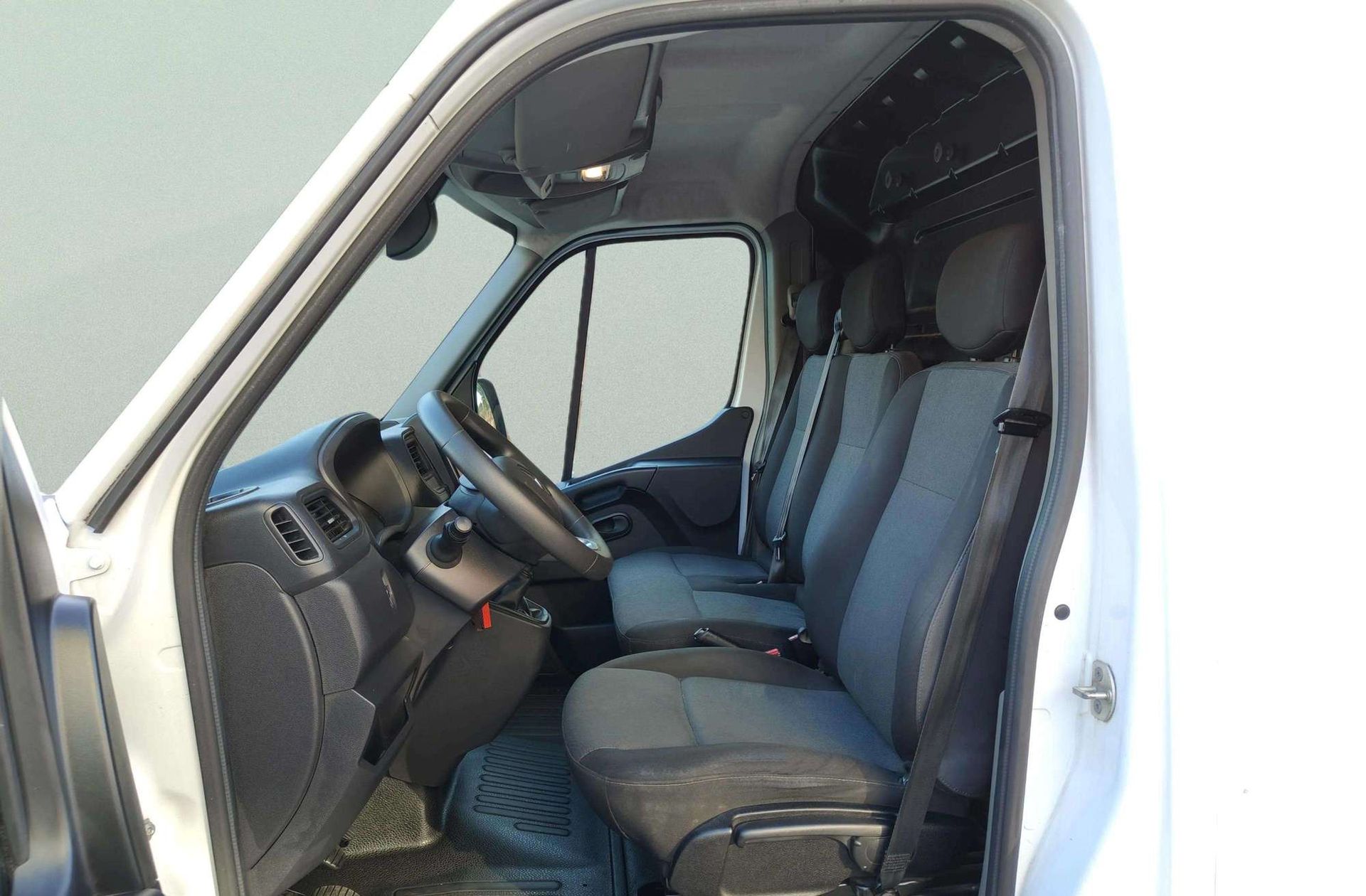 Renault Master Furgon Energy Blue dCi 145 L3H2 3500 RS - foto 10