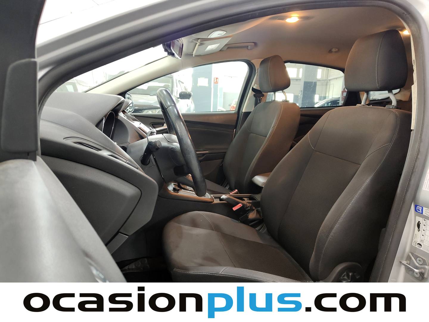 Foto asientos delanteros Ford Focus Ford Focus 1.6 TI-VCT Trend+ PowerShift (125 CV) GLP