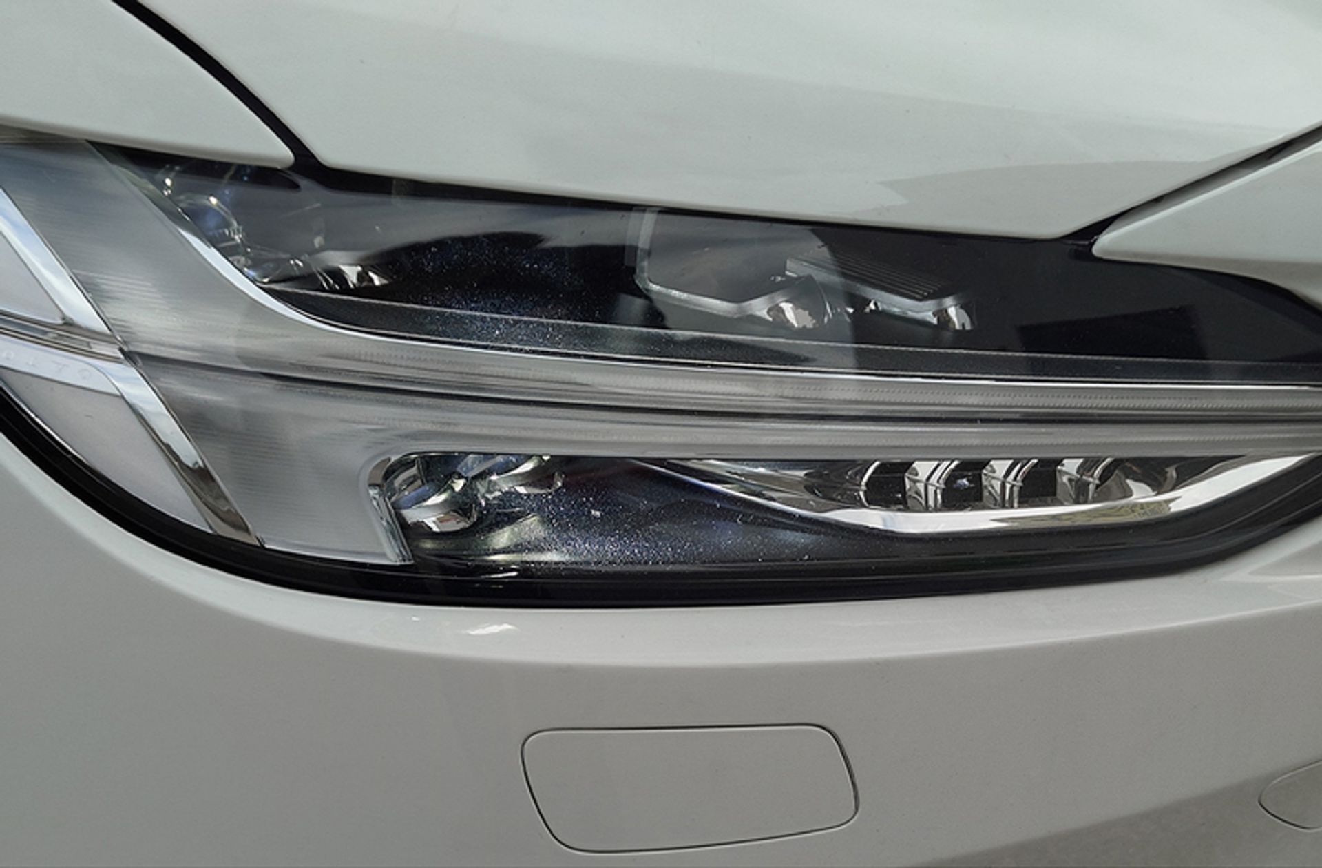 Volvo V90 D4 Momentum - foto 14