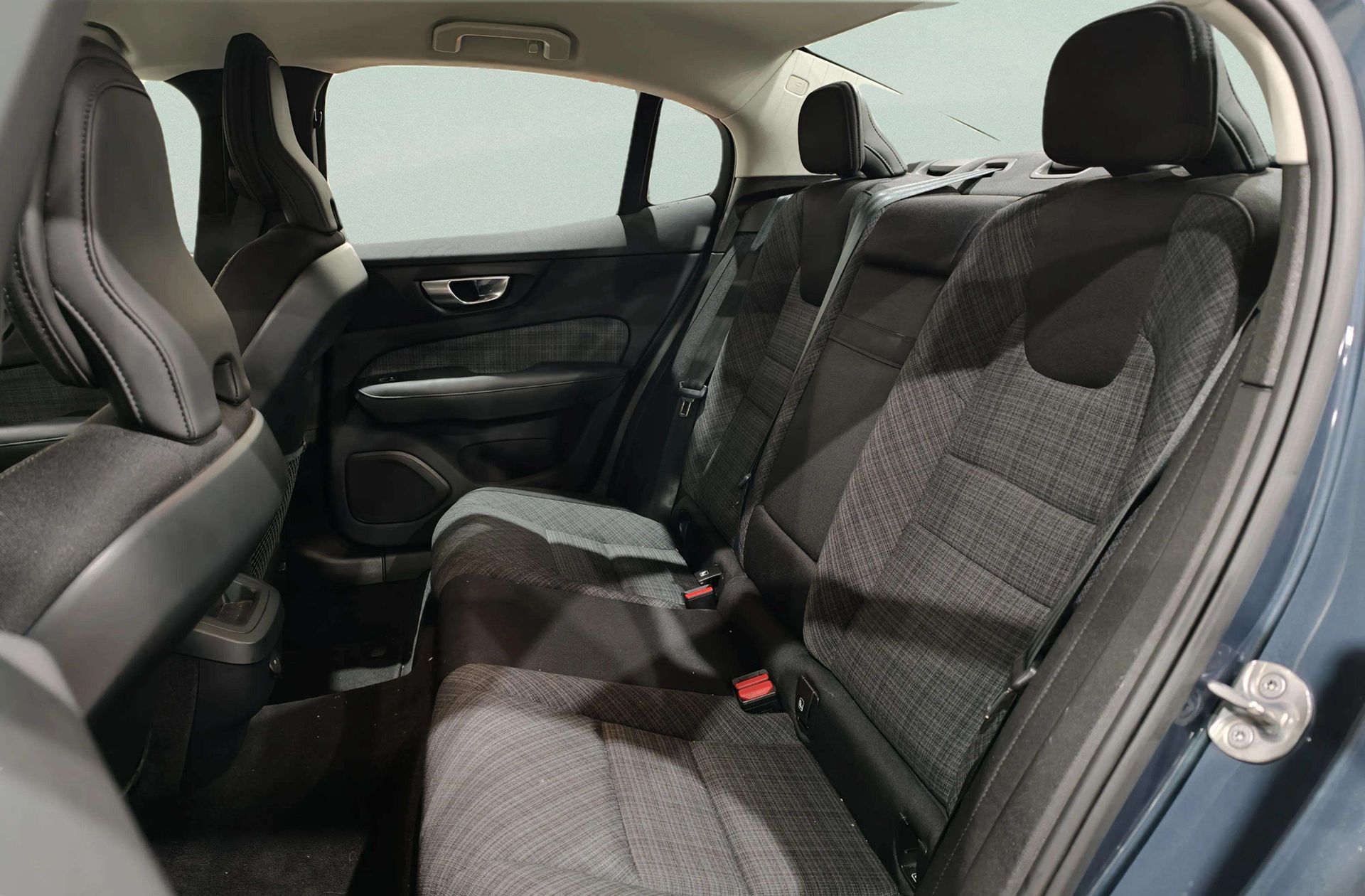 Volvo S60 B4 G Core FWD - foto 11